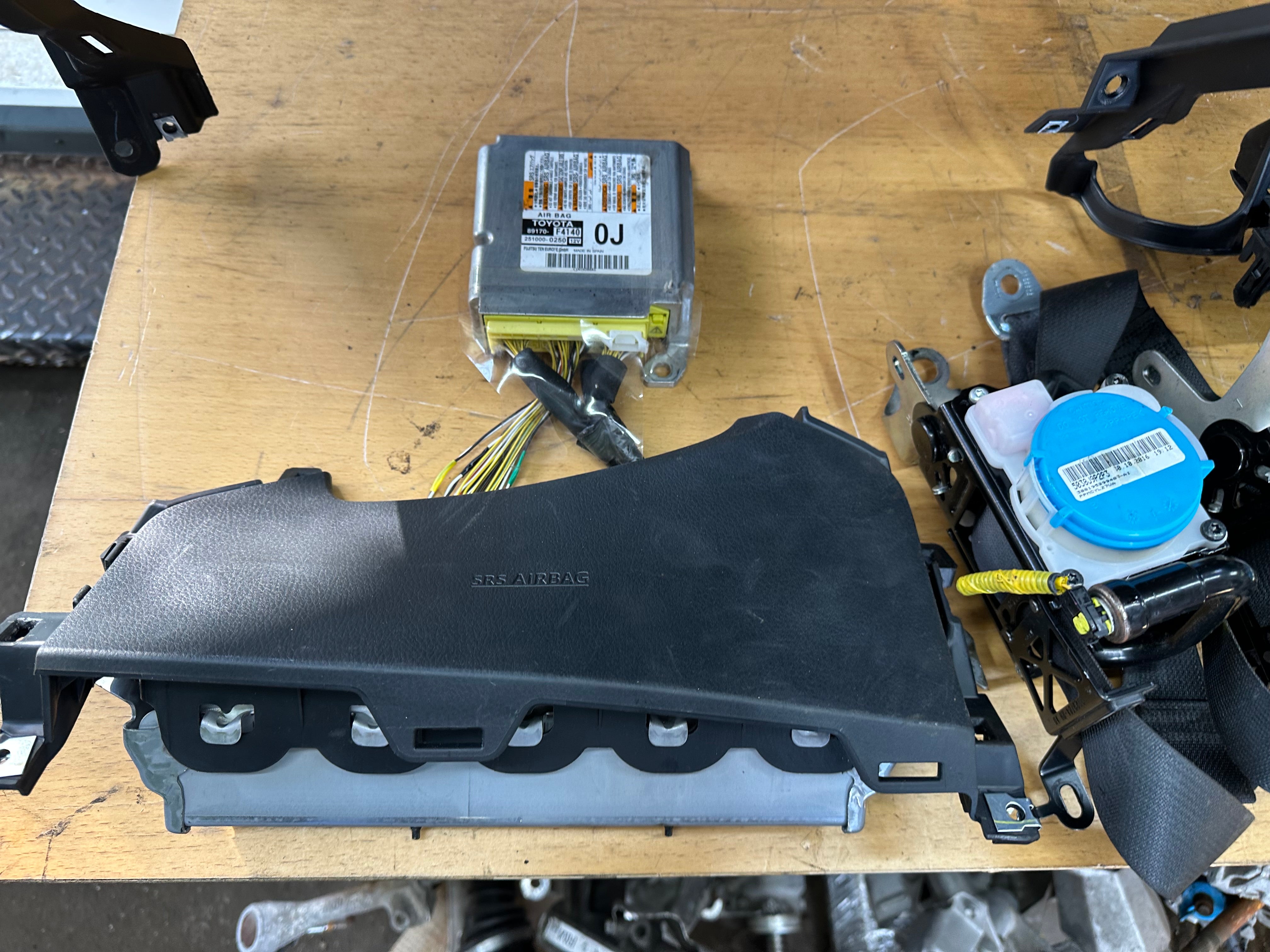 Toyota C-HR 2020 Complete Airbag Kit with Steering Wheel