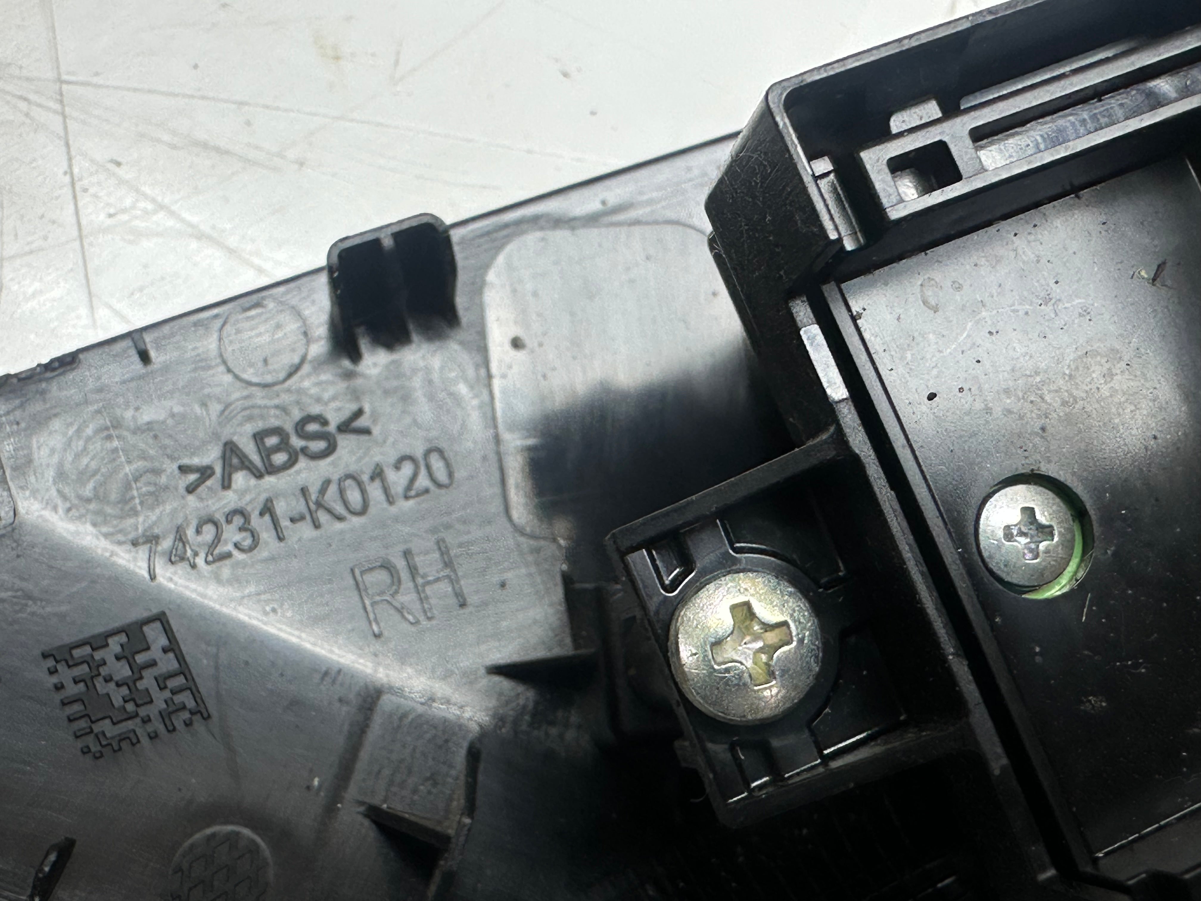 Toyota Yaris 2020-24 4 Way Window Switch & Trim (84040-0D030) (74231-K0120)