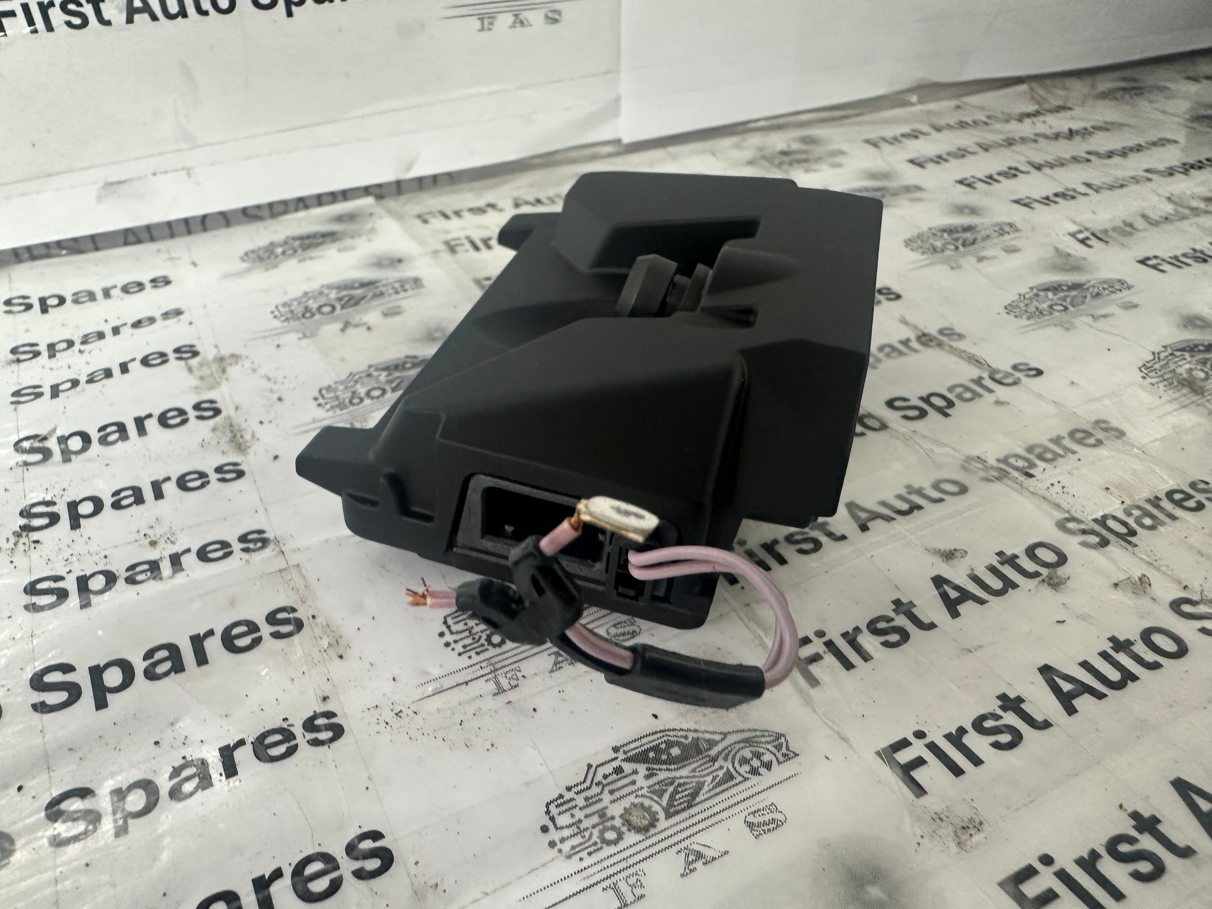 BMW 1 Series F40 2023 Sport 1.5D Front Windscreen Camera Radar (130441-10)