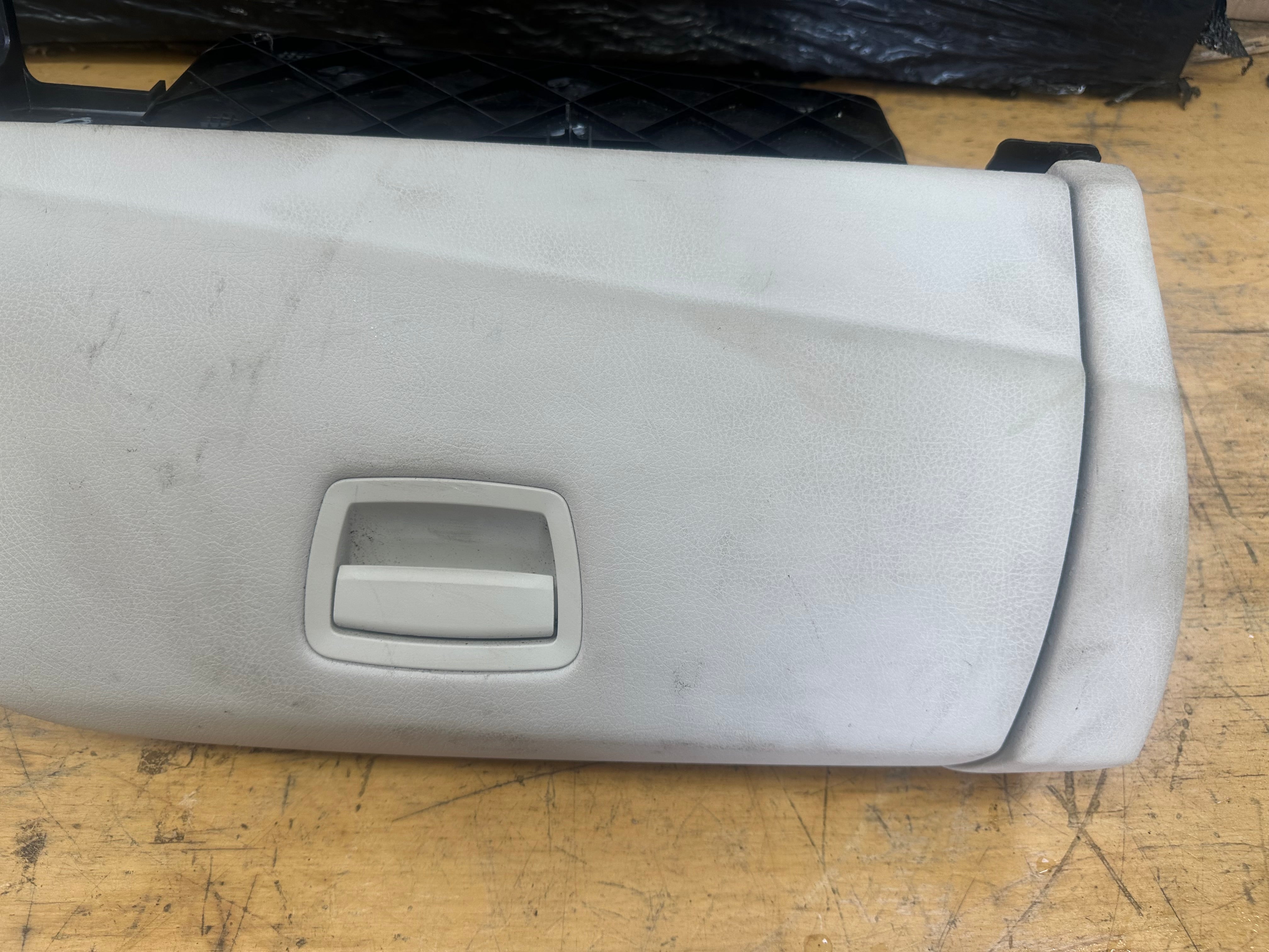 BMW 6 Series F12 M Sport 2012 Complete Glove Box (9229940)