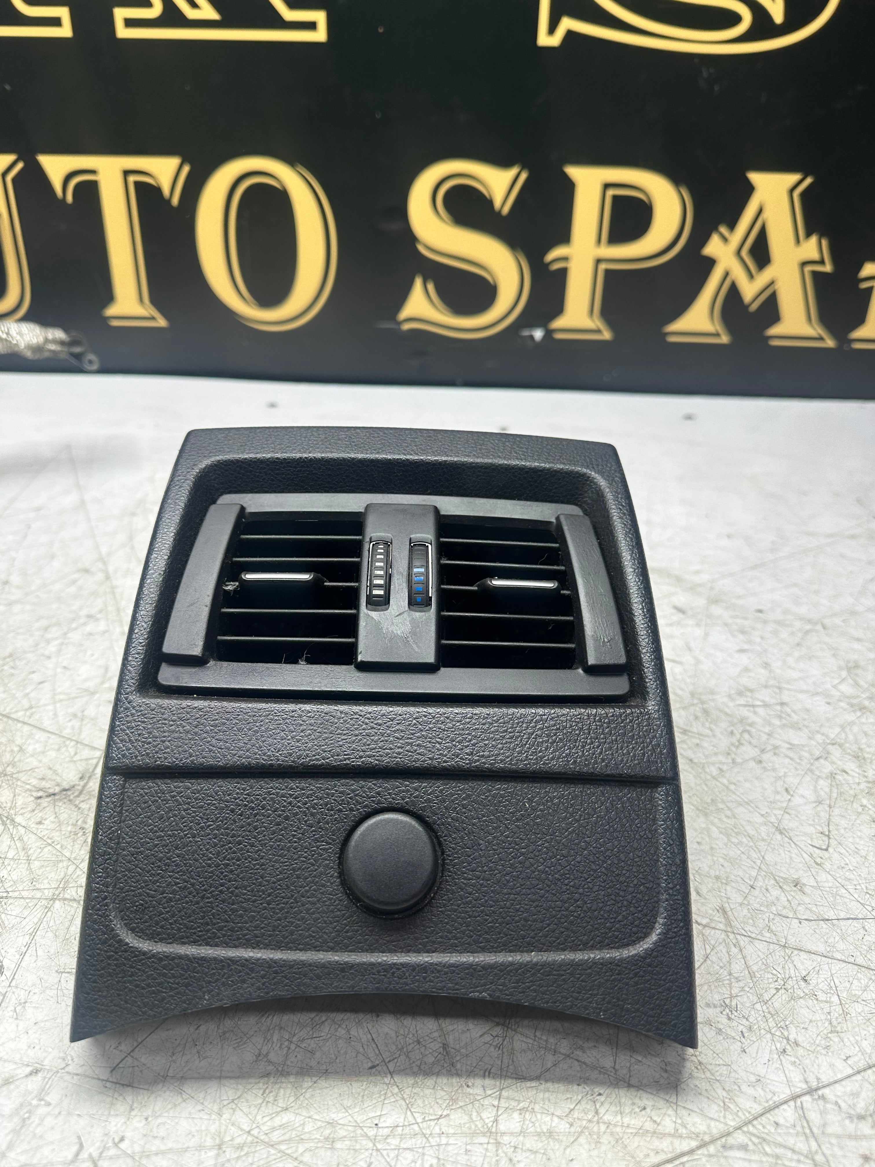 BMW 2 Series F22 / F87 M235i Centre Console Rear Trim with Vents (2014–2020) (9227886)