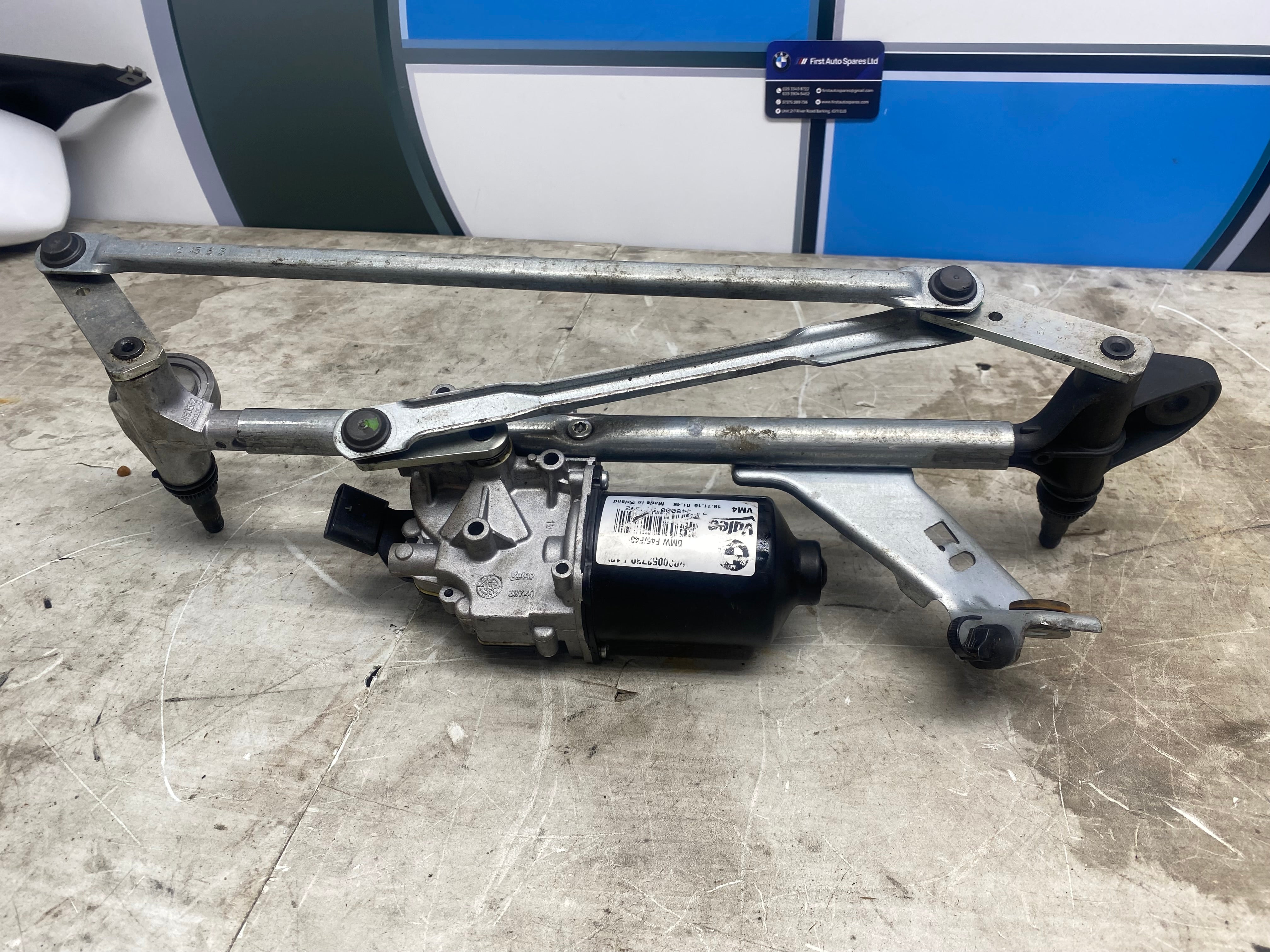 BMW 2 Series F45/F46 Front Wiper Motor & Linkage Mechanism – 2014–2022