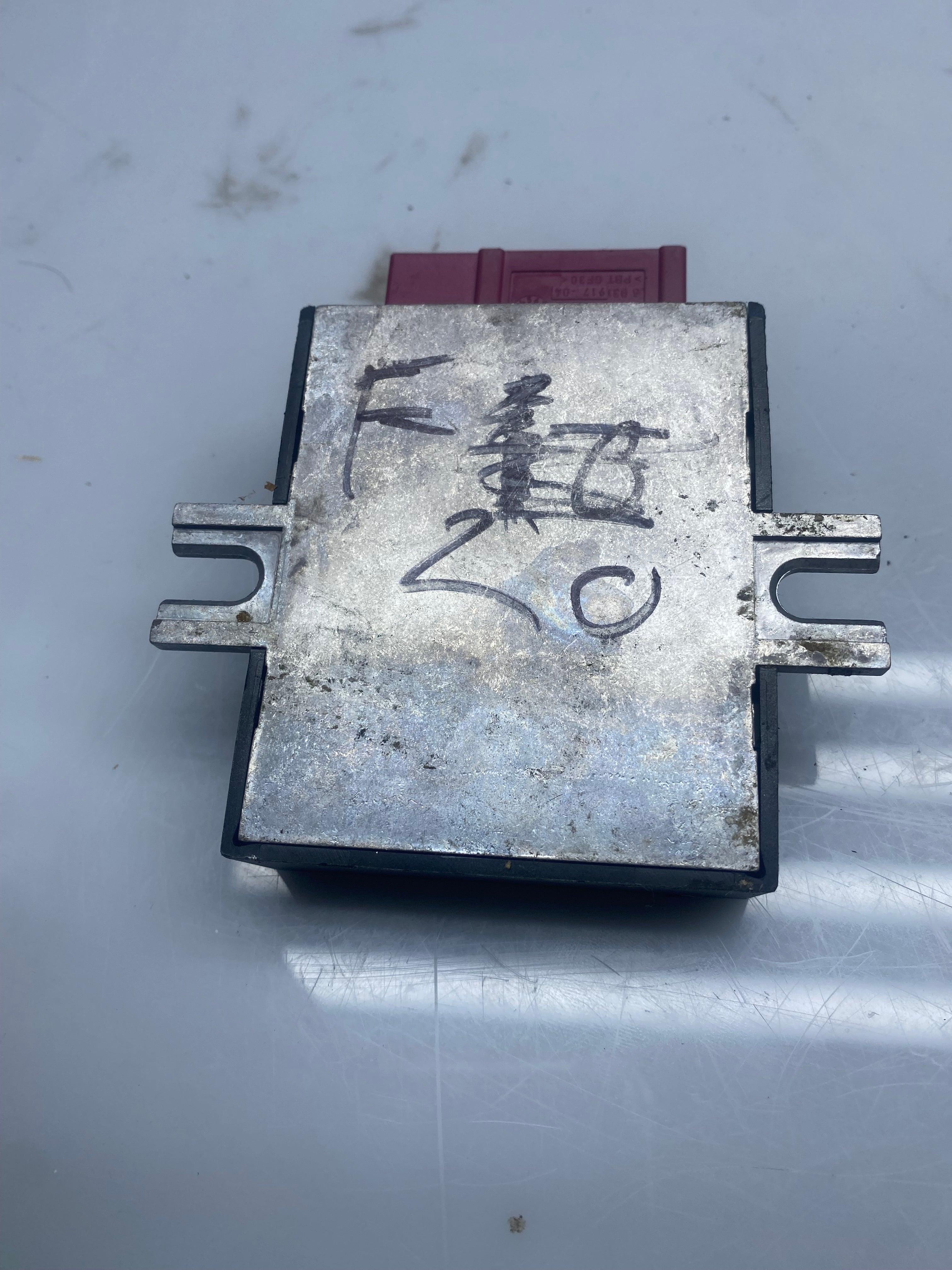 BMW 1 Series F20 Fuel Pump Control Module Unit (7411596 / 558921 10)