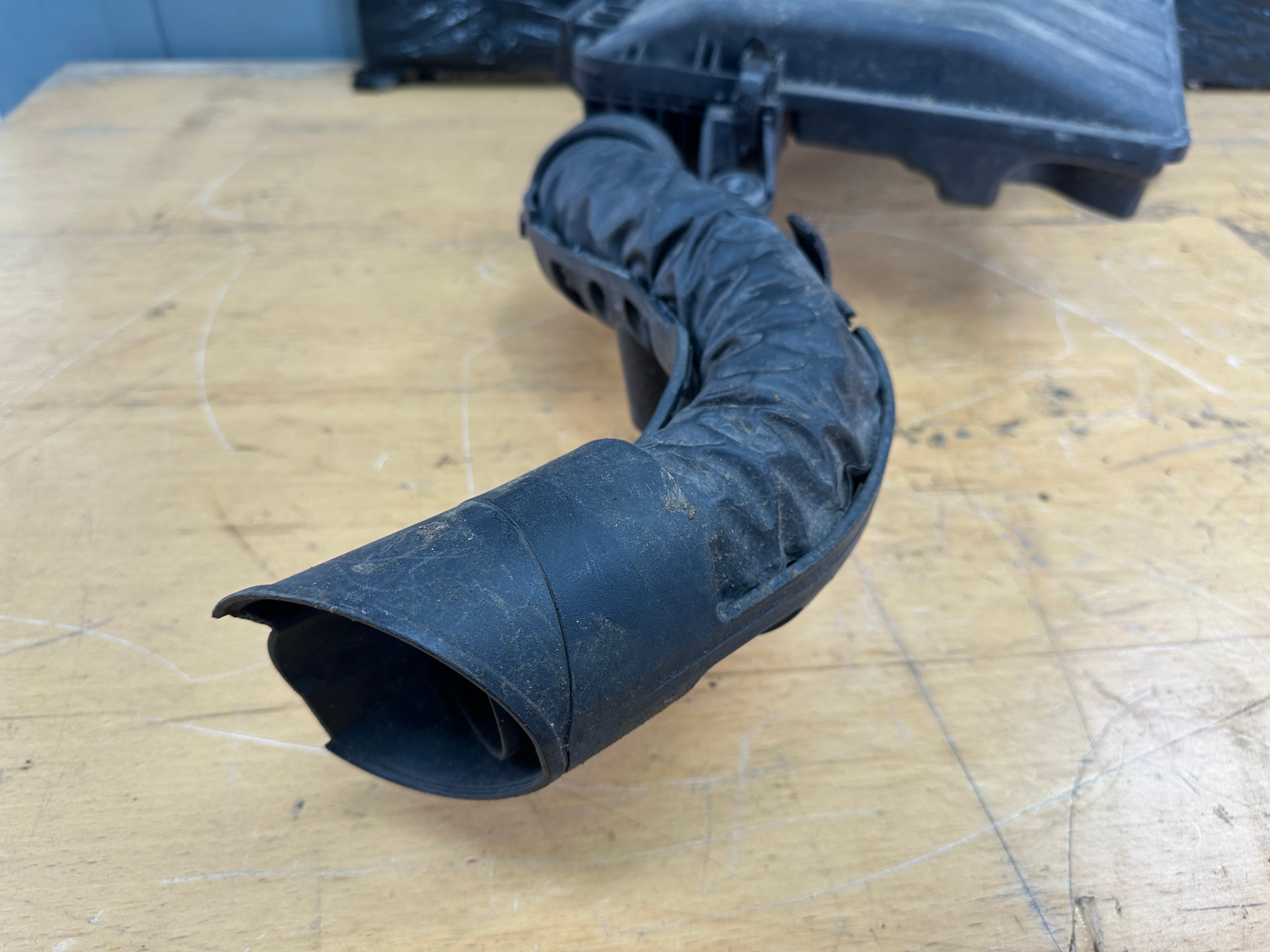 Hyundai i10 2013-2019 Air Filter Box (28110-B9000)