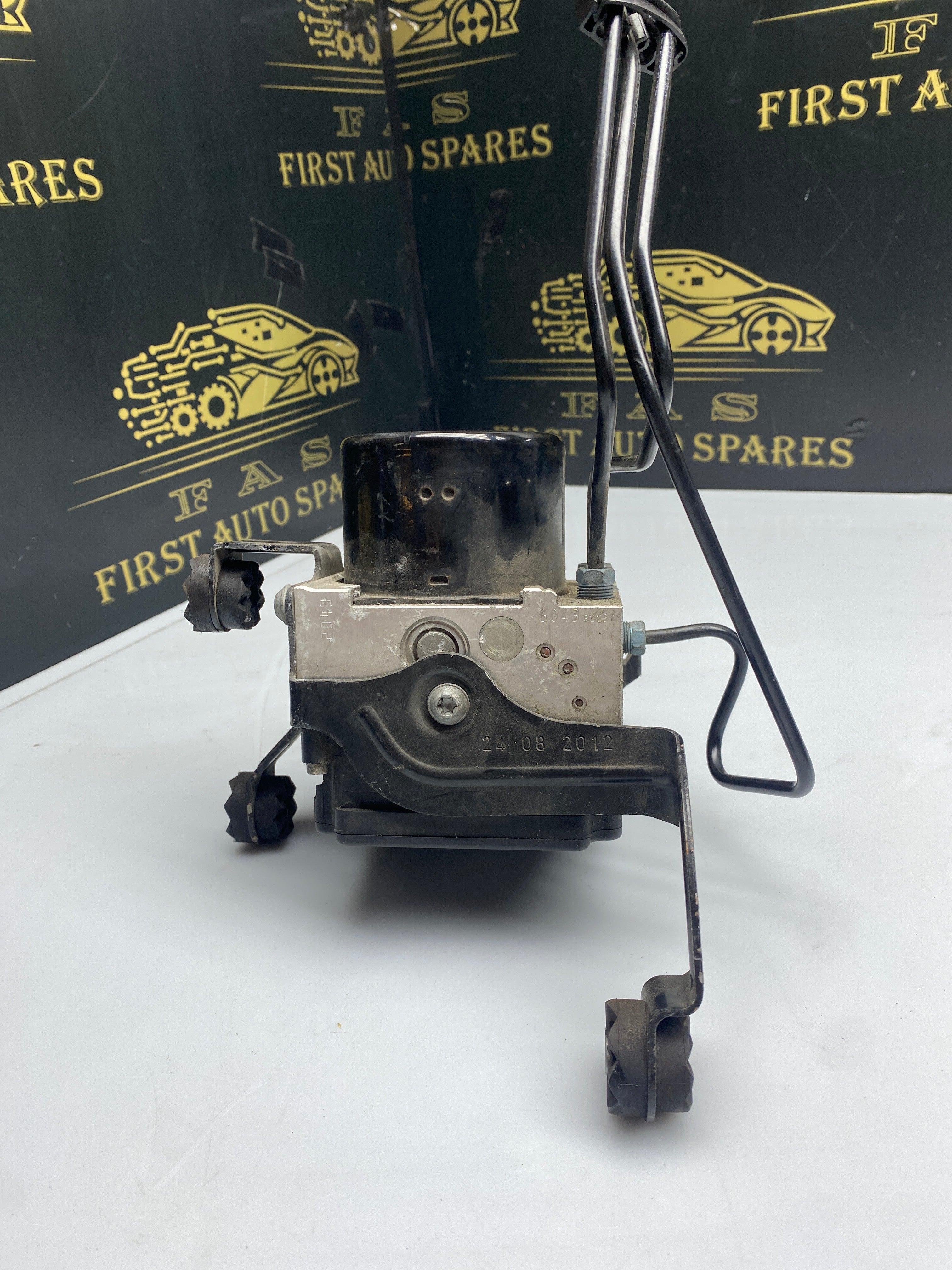 BMW 3 Series F30 ABS Pump & DSC Control Module – 2012–2019 (6860731 / 6860730)