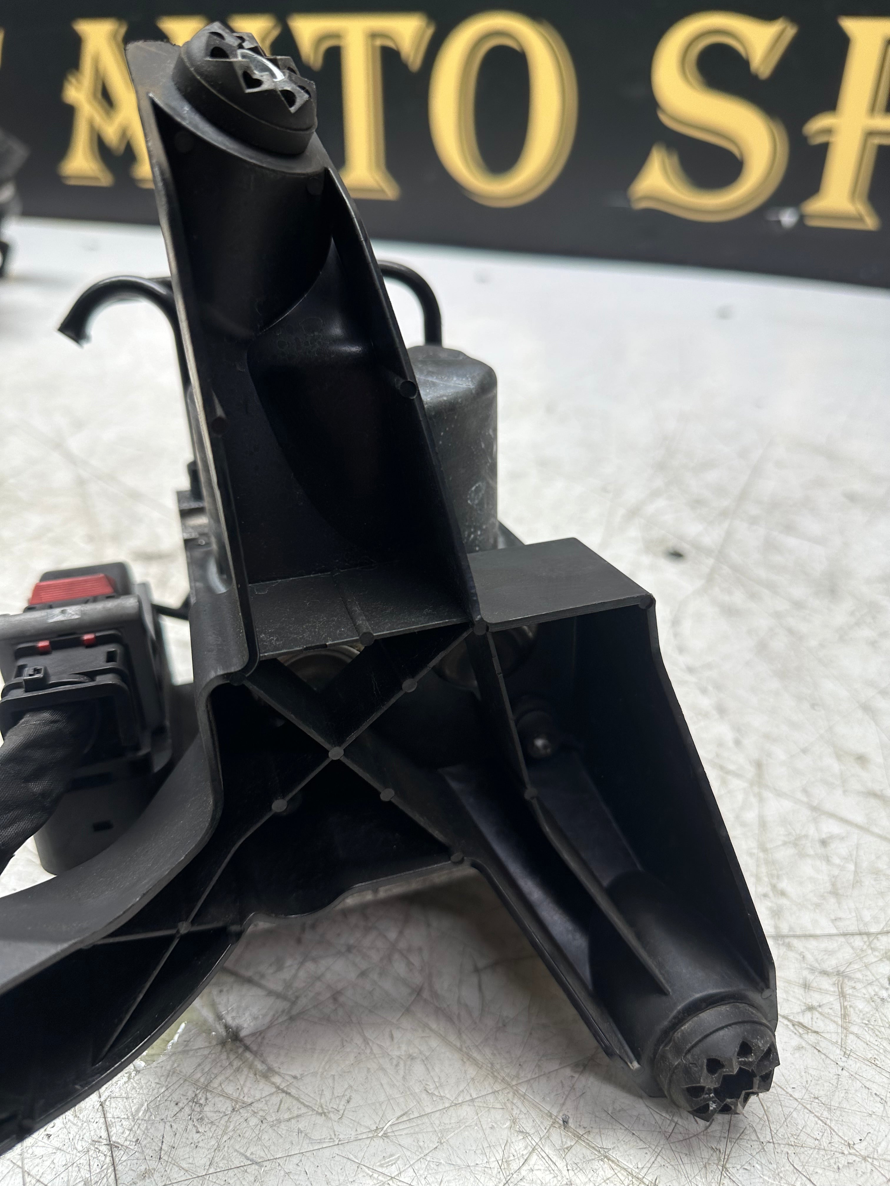 BMW 3 Series G20 / G21 ABS Pump / DSC Control Unit – 803742