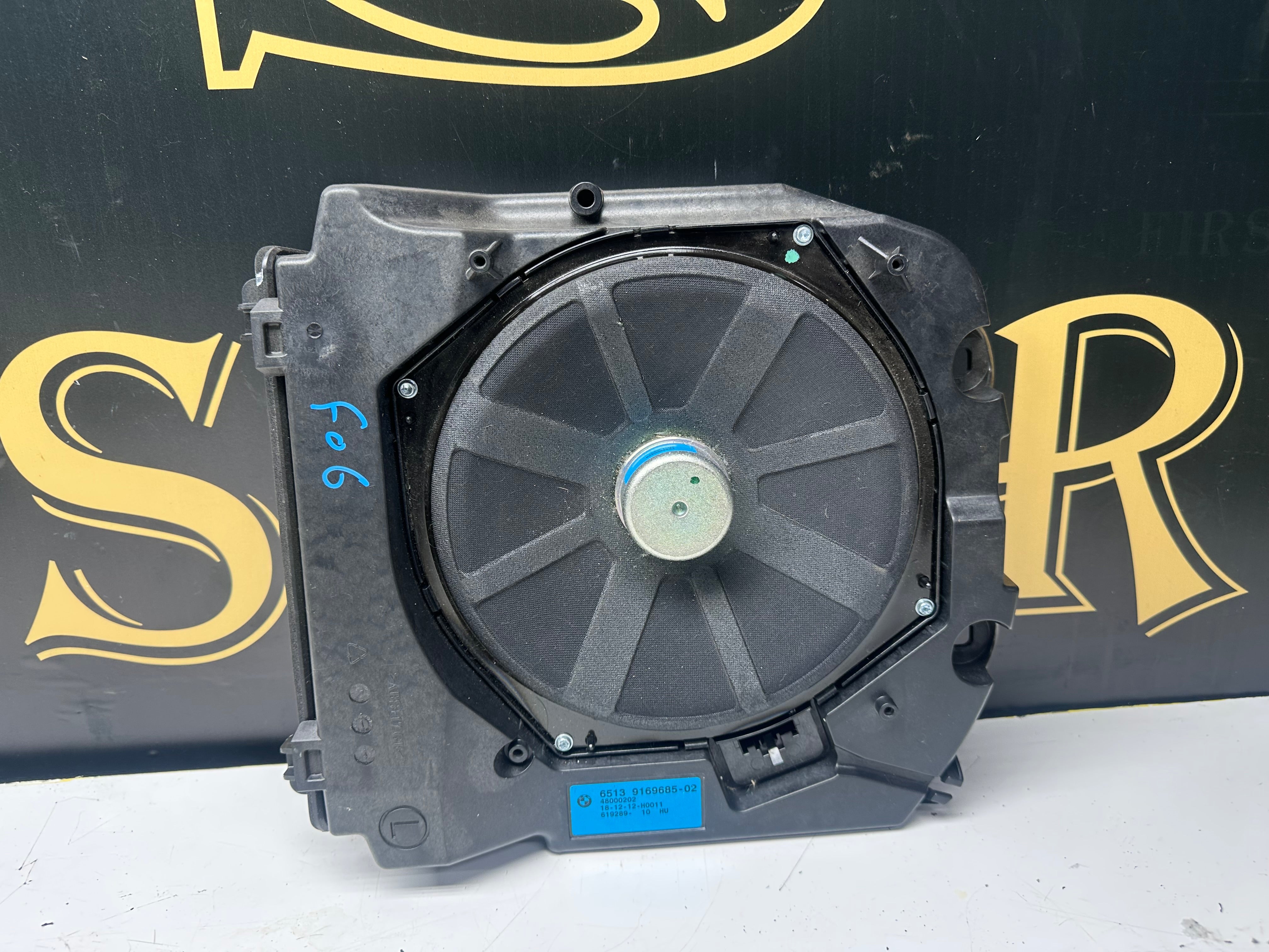 BMW F06 Central Subwoofer Bass Speakers Set (9169685-02) (9169686-02)