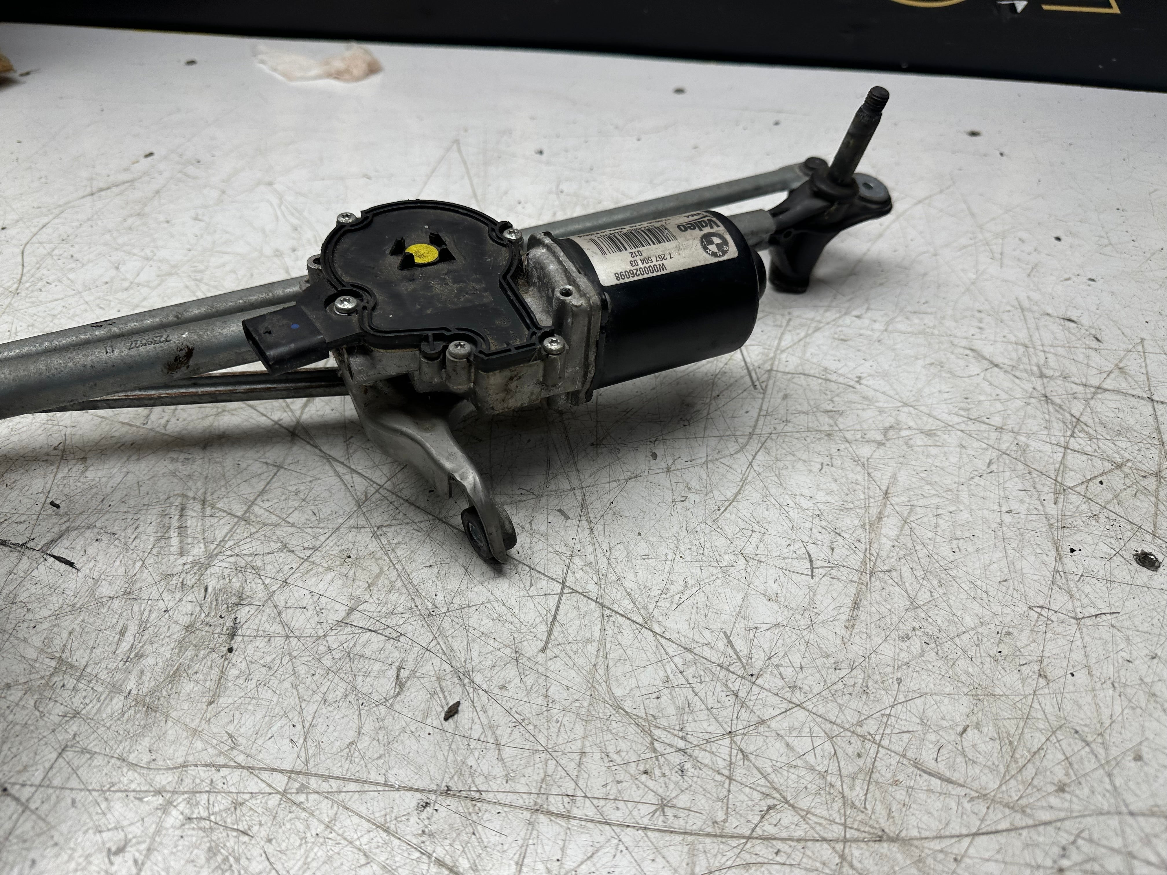 BMW 1 Series F21 Front Wiper Motor & Linkage (7267504 03)