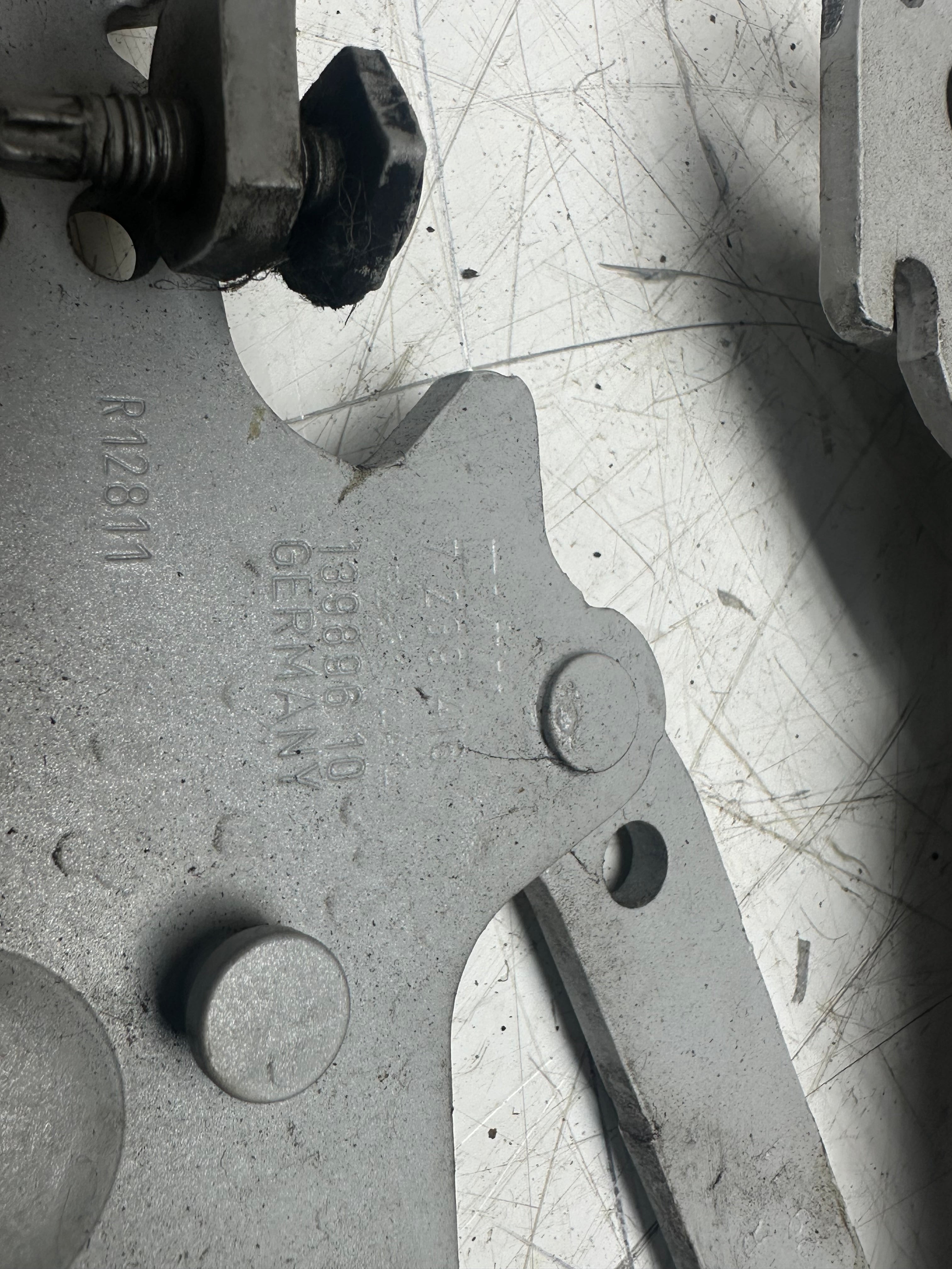 BMW 3 Series Both Bonnet Hinges Set Right & Left (139896 10) (7239415) (7239416)