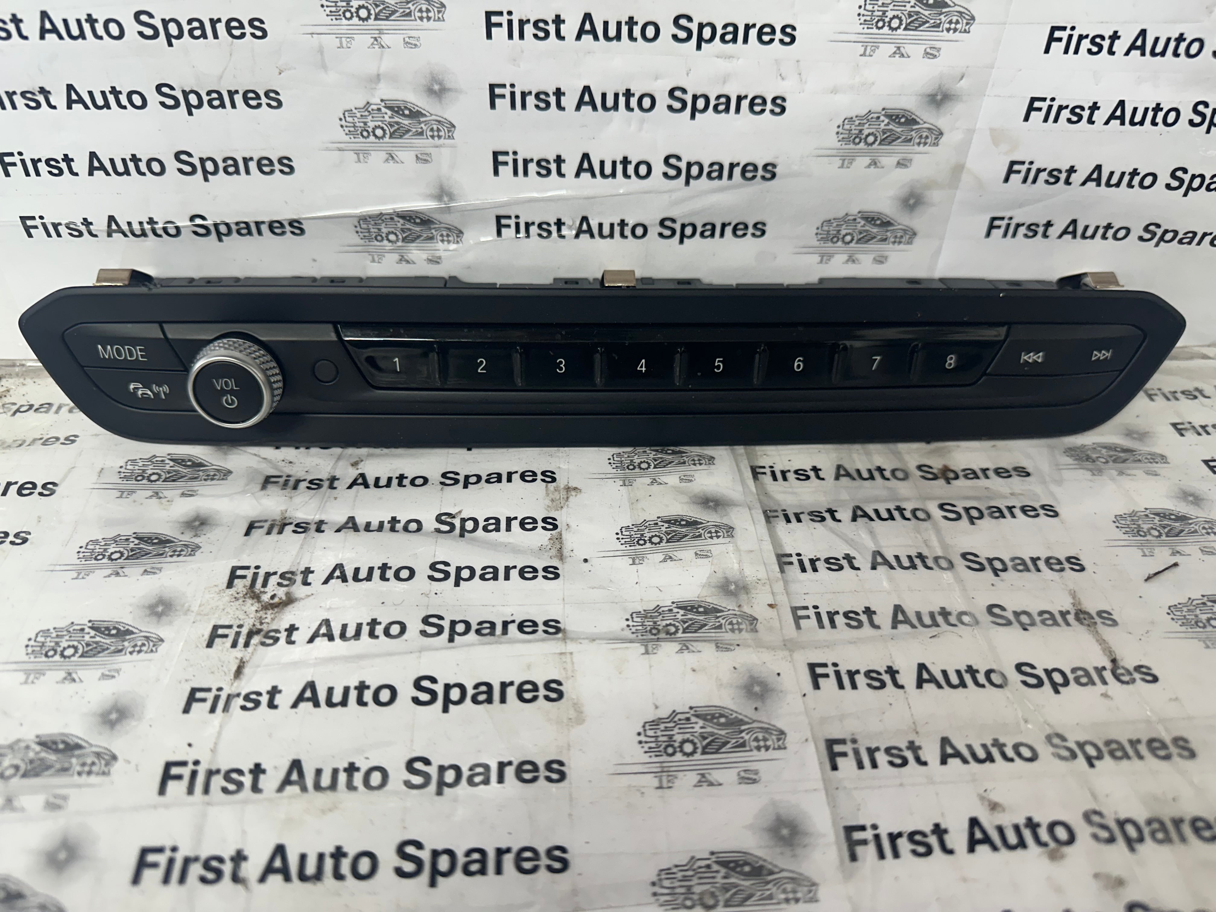 BMW X5 G05 2023 xDrive 30d Music Player Buttons (200201-10, 21B120BP3782)