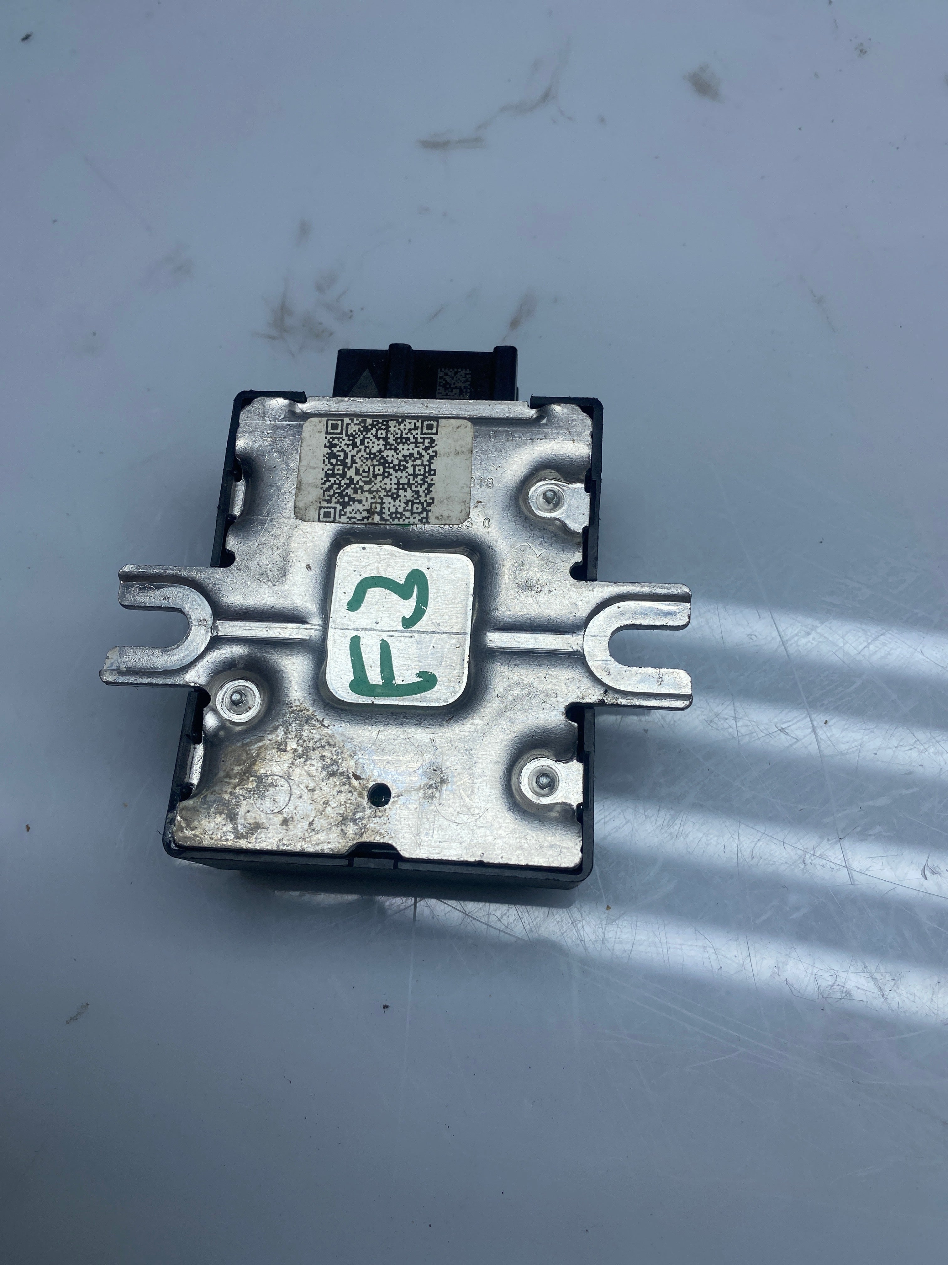 BMW F20/F22/F30 Fuel Pump Control ECU Module – 2011–2019 (2817762)