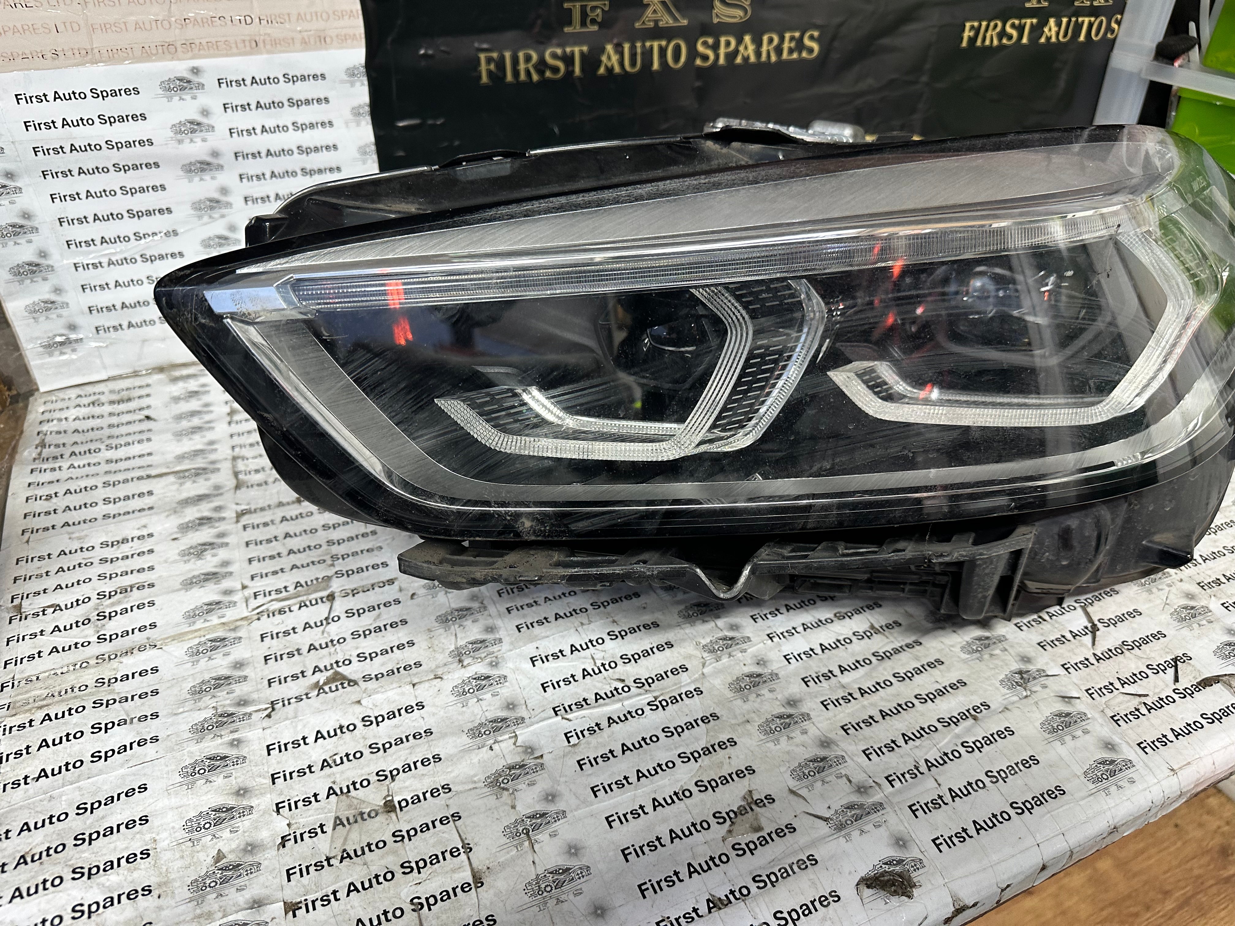 BMW 1 Series F40 Left Complete LED Headlight 2019–2024 (9482809-08)