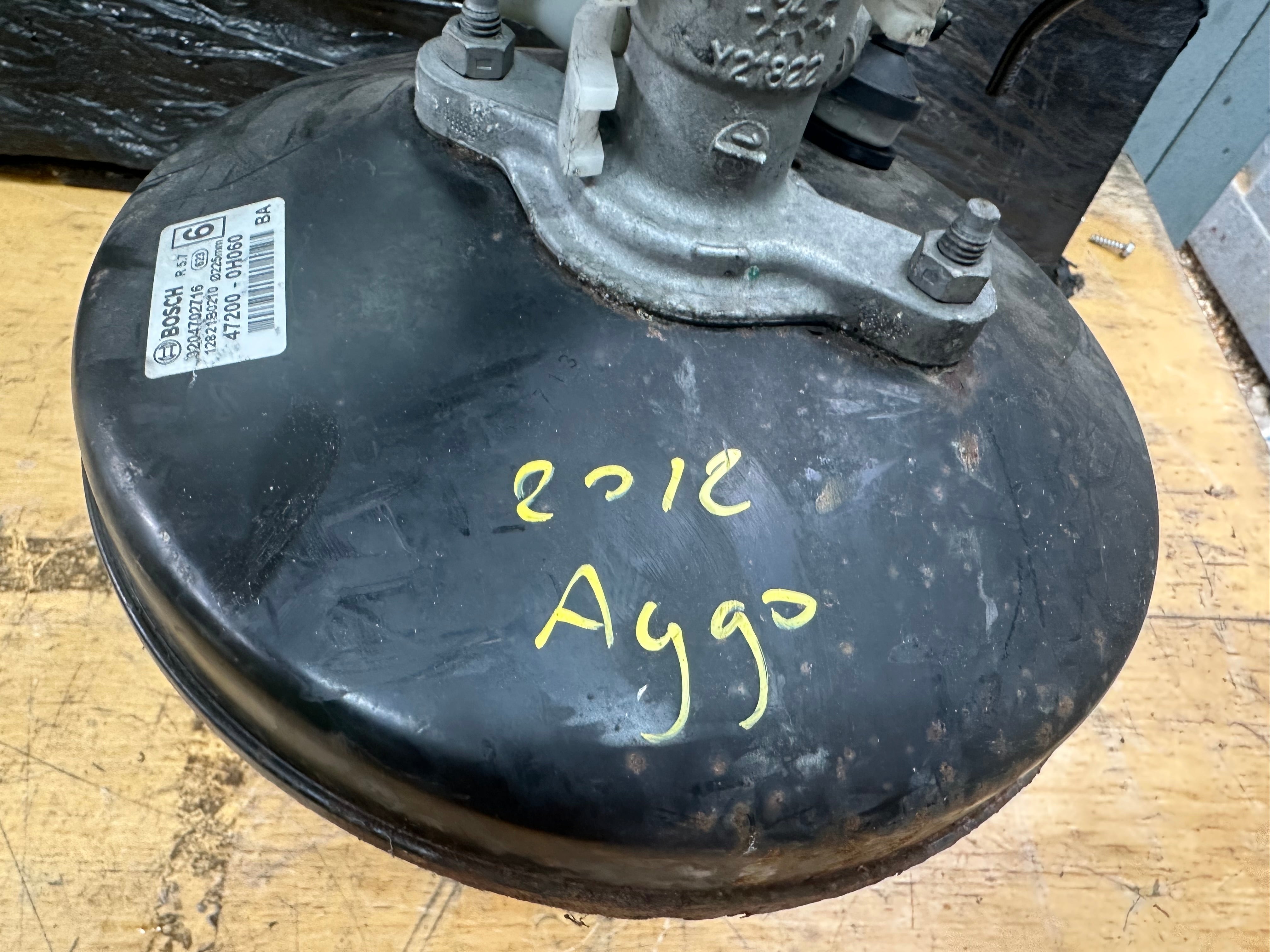 Toyota Aygo 2012 Brake Servo & Master Cylinder (47200-0H060)