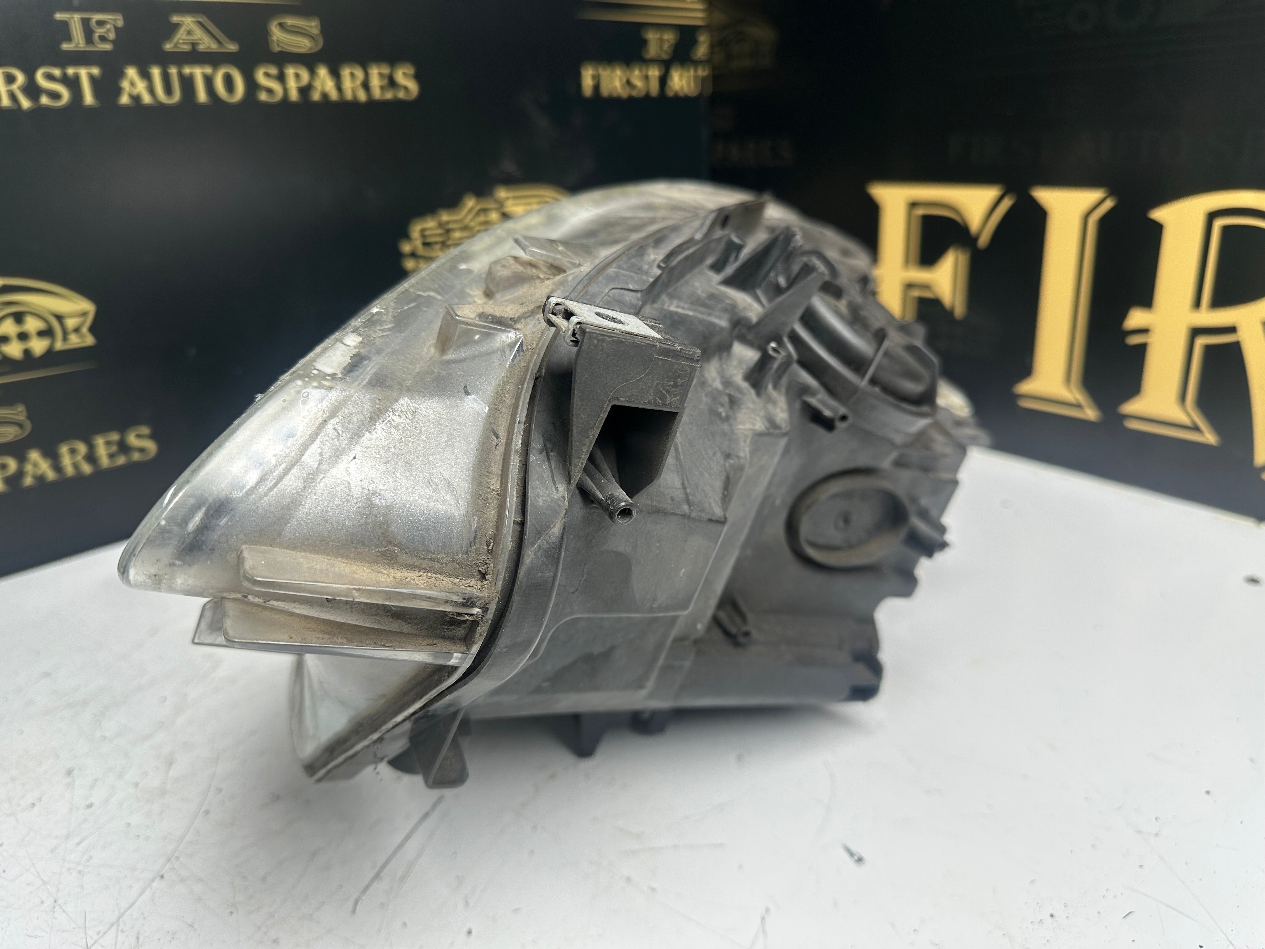 BMW 1 Series F20 F21 Halogen Right Headlight (7229686-07)