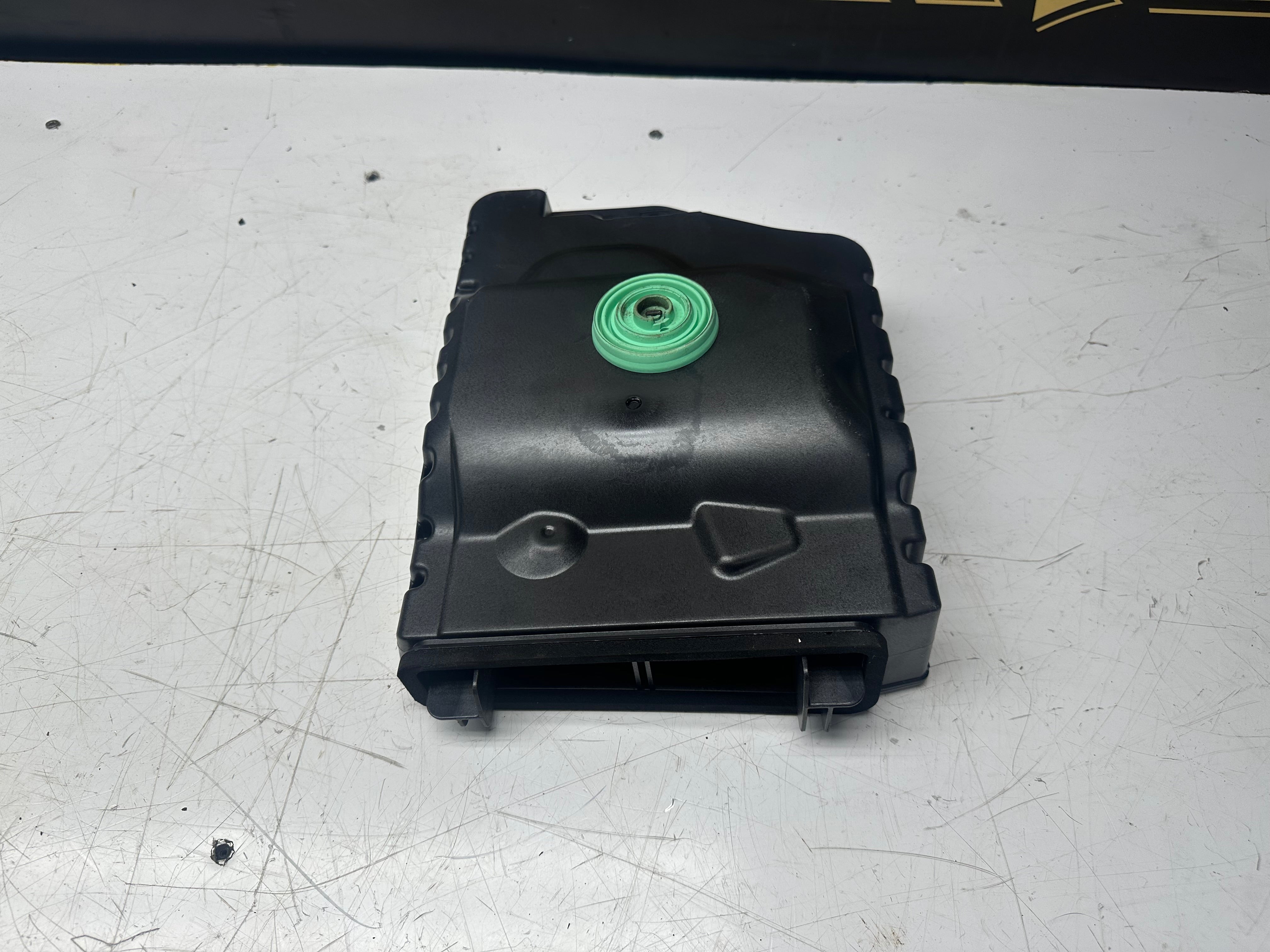 BMW 4 Series Harman Kardon Subwoofer Speakers Set (65139210151-04) (65139210152-04)