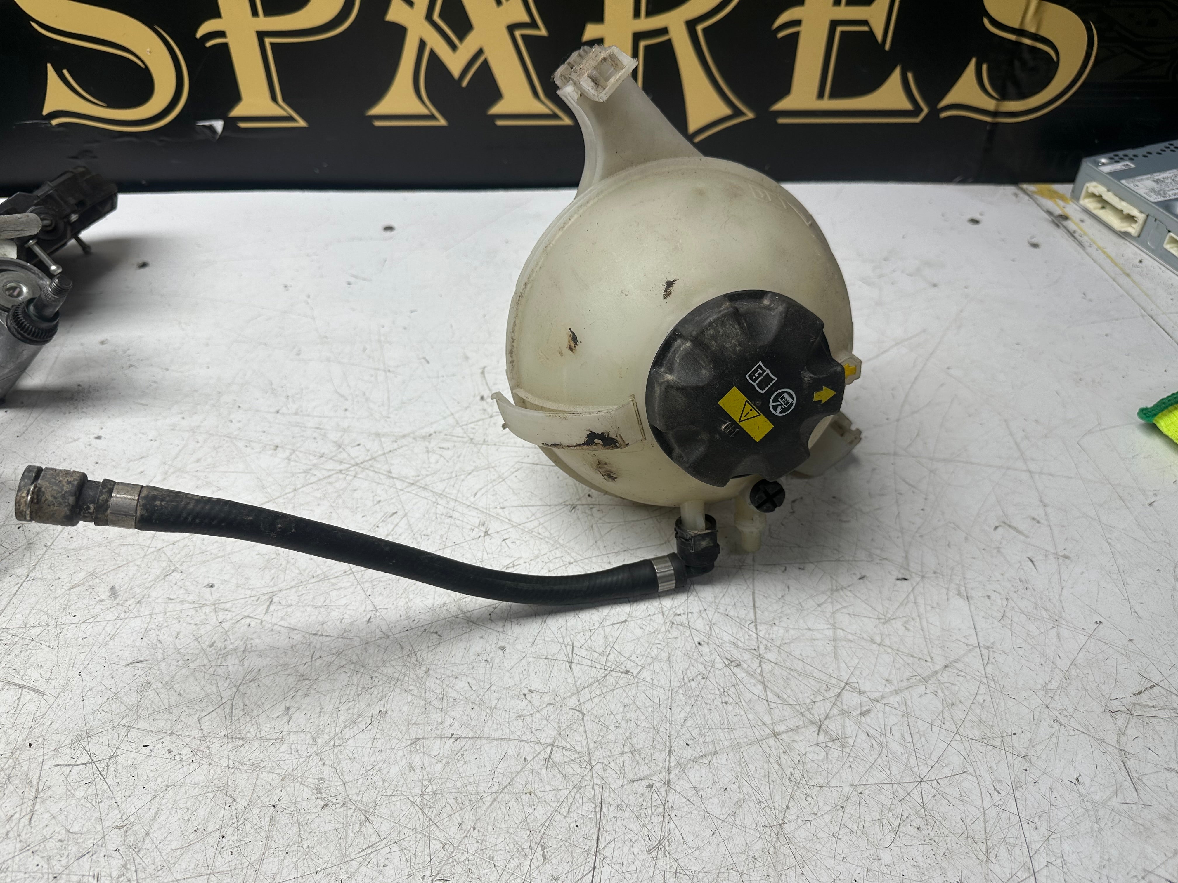 BMW 1 Series F20 Coolant Expansion Tank Bottle 7642159 – 2015–2019