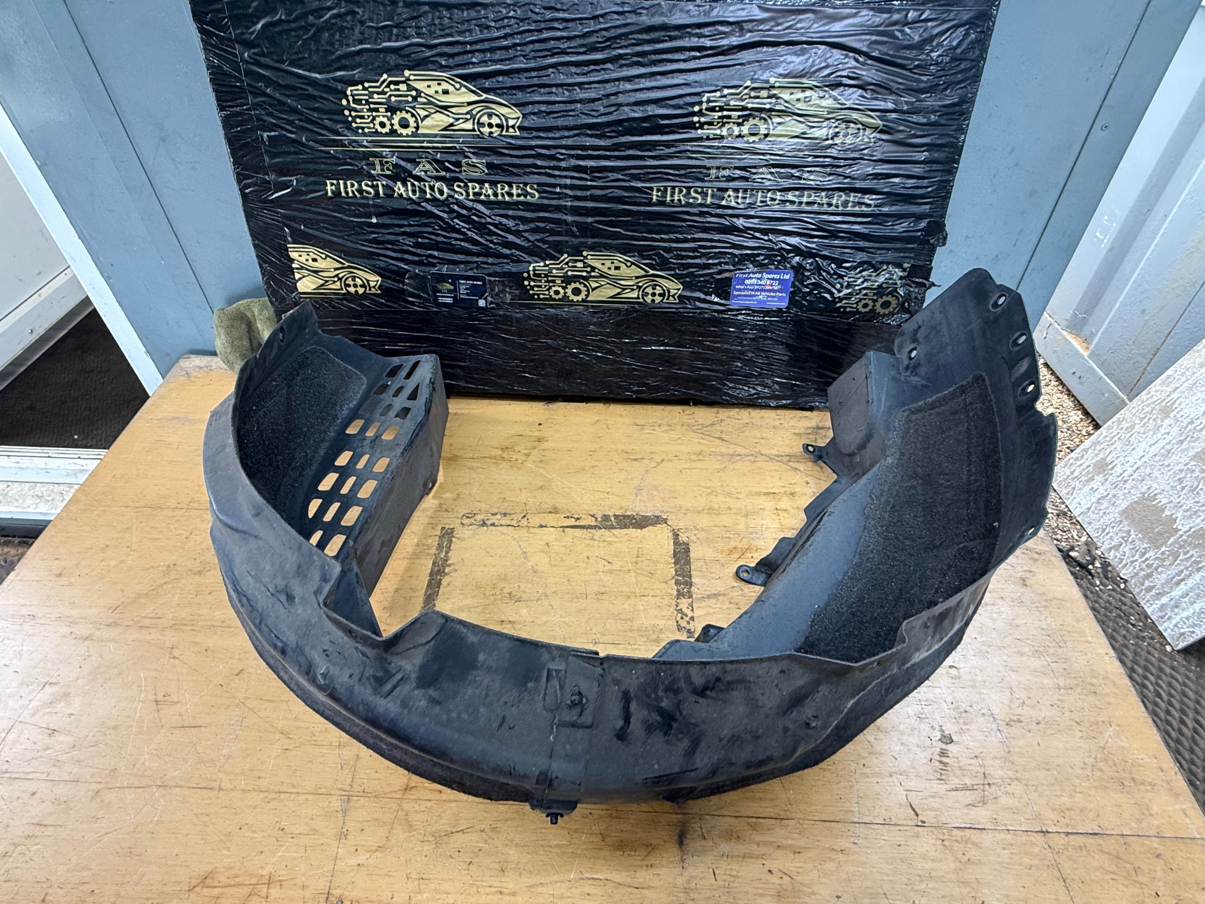 BMW i3 2013–2021 Rear Left Wheel Arch Liner N/S/R (7394079)