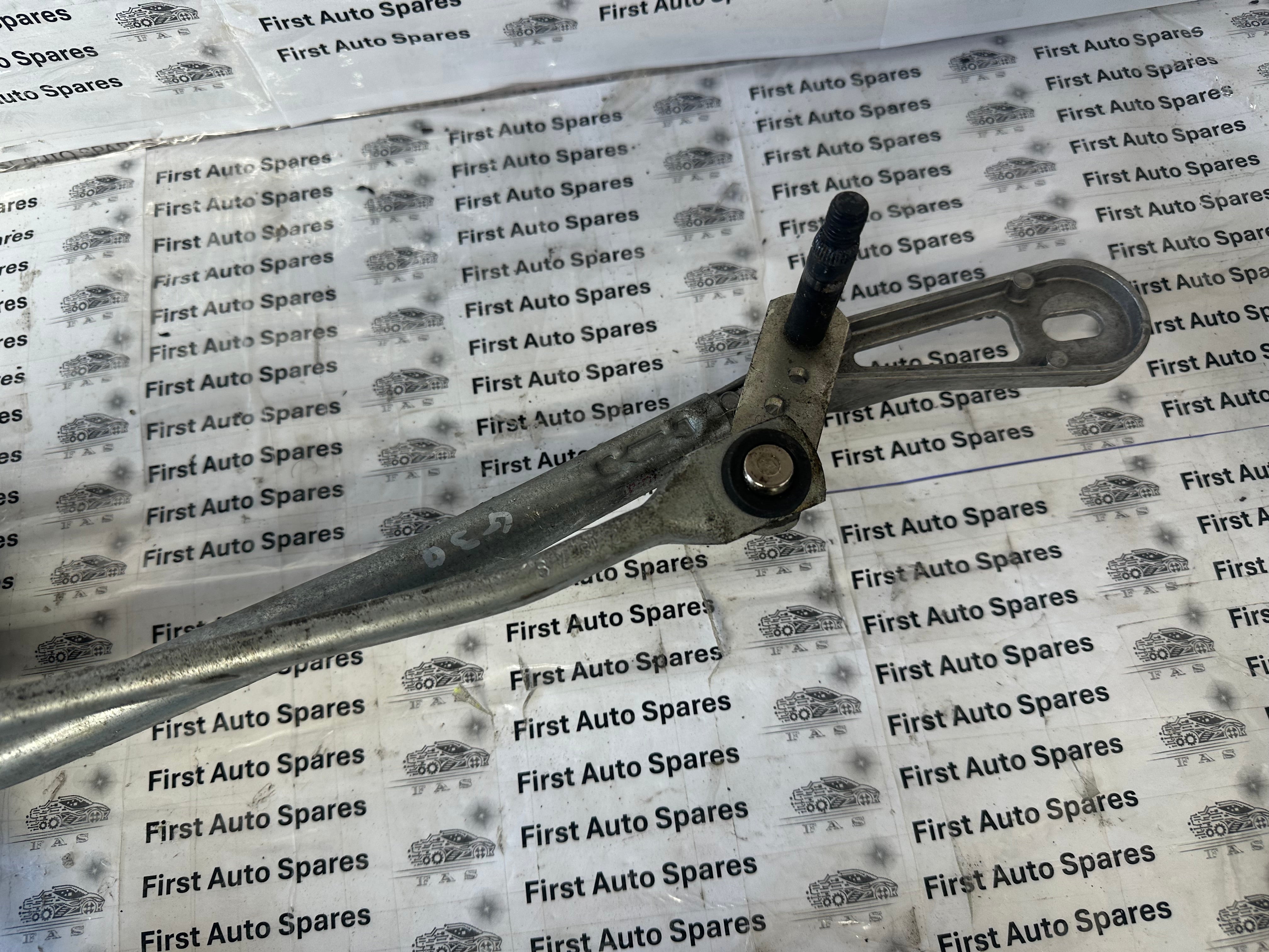 BMW 5 Series G30 G31 Front Windscreen Wiper Motor & Linkage (W000061595)