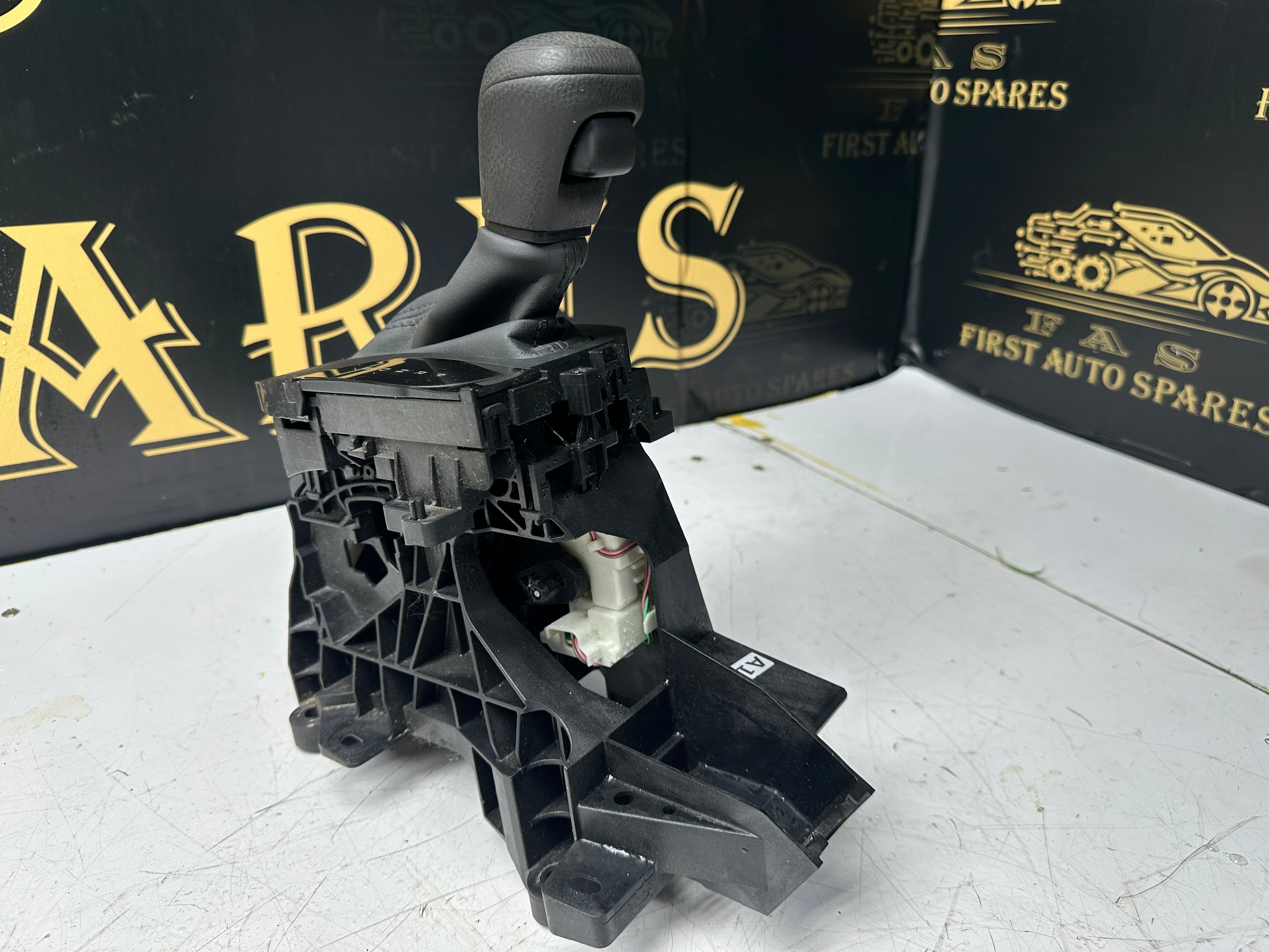 Toyota Yaris 2022 Automatic Gear Selector |(75G591-RHD)