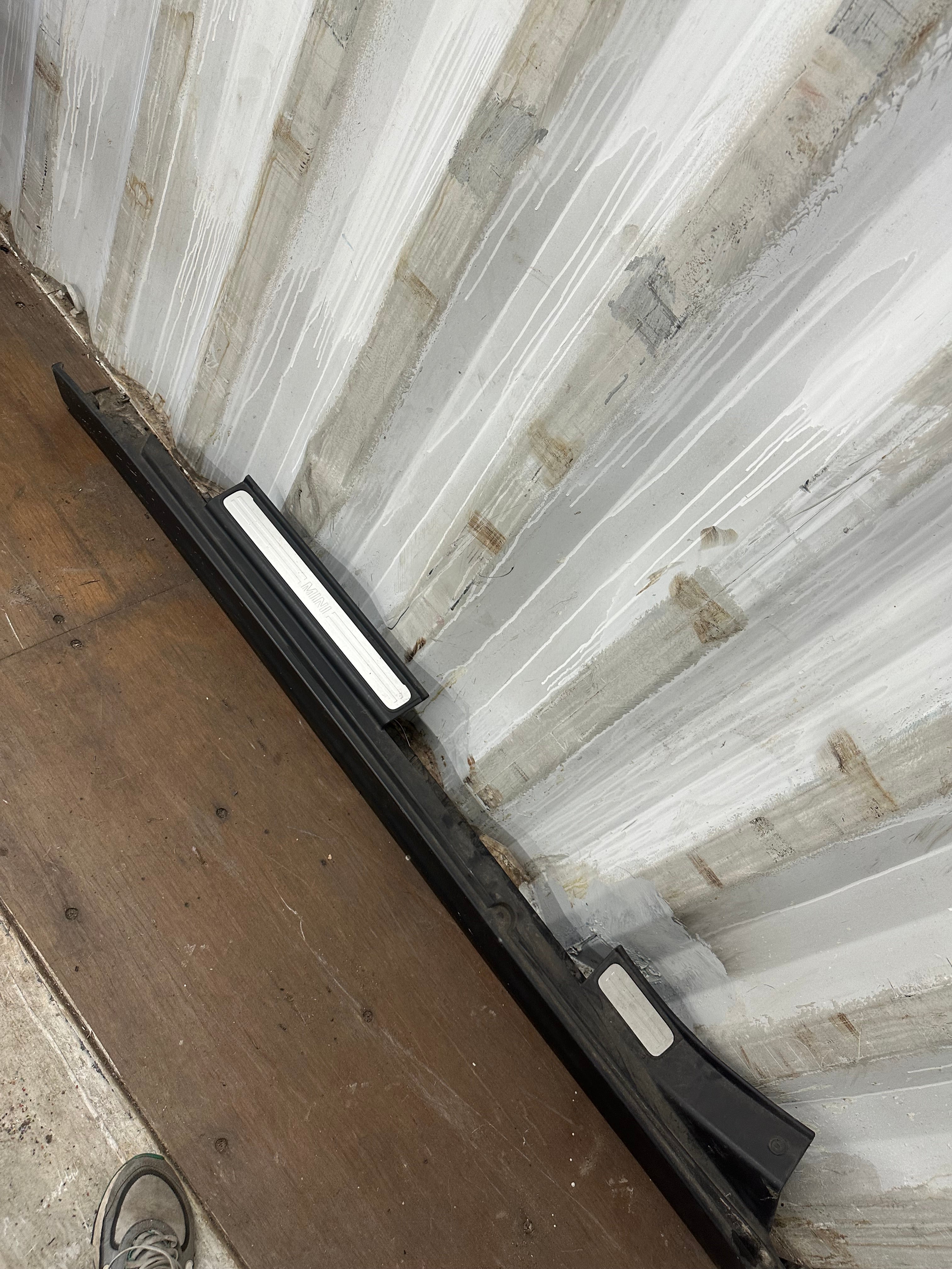 Mini Cooper Side Skirt Left – 2014–2024