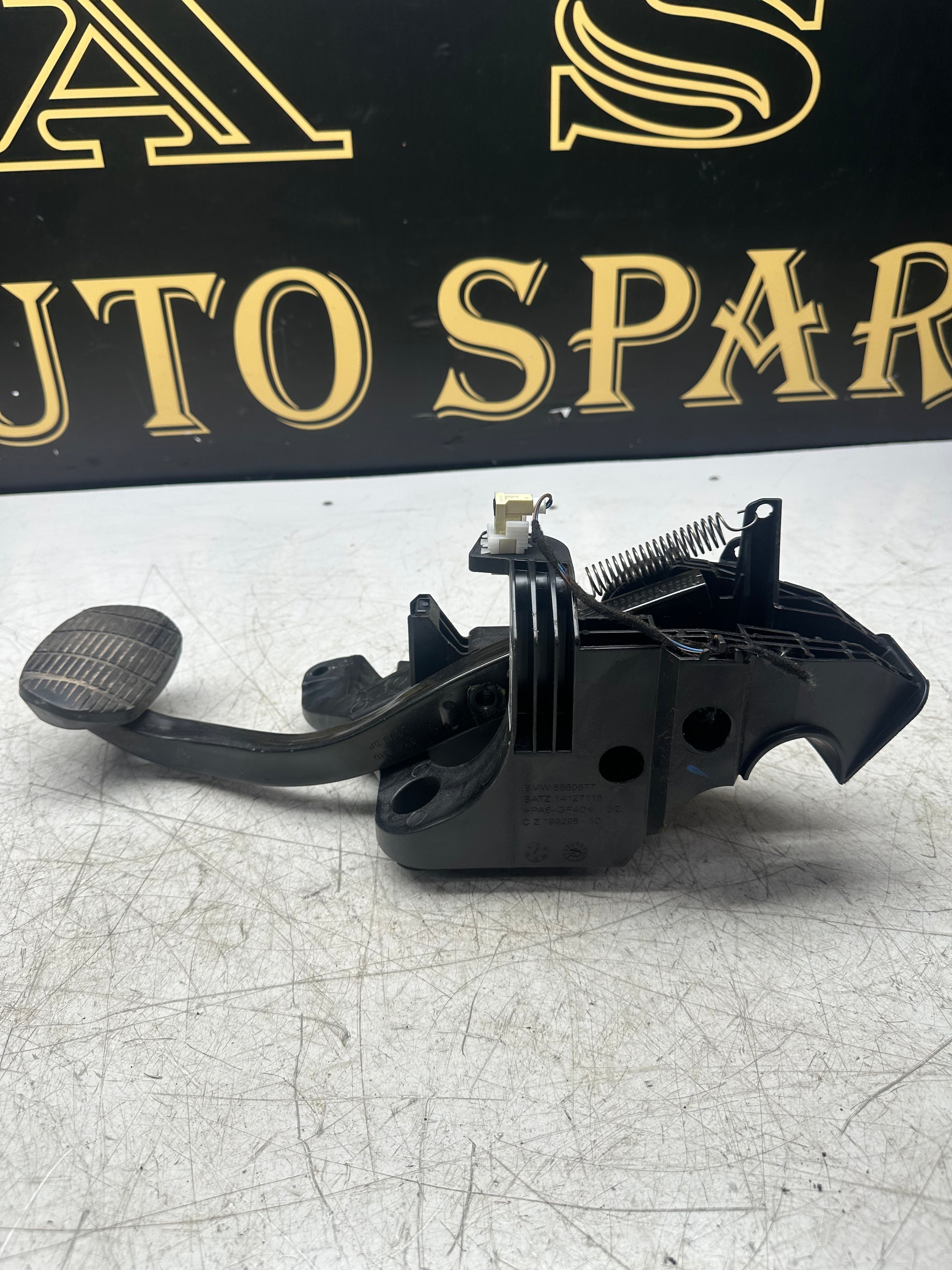 BMW X1 / 2 Series F45 F46 F48 Brake Pedal 6856600 / 6860677 – 2014–2022