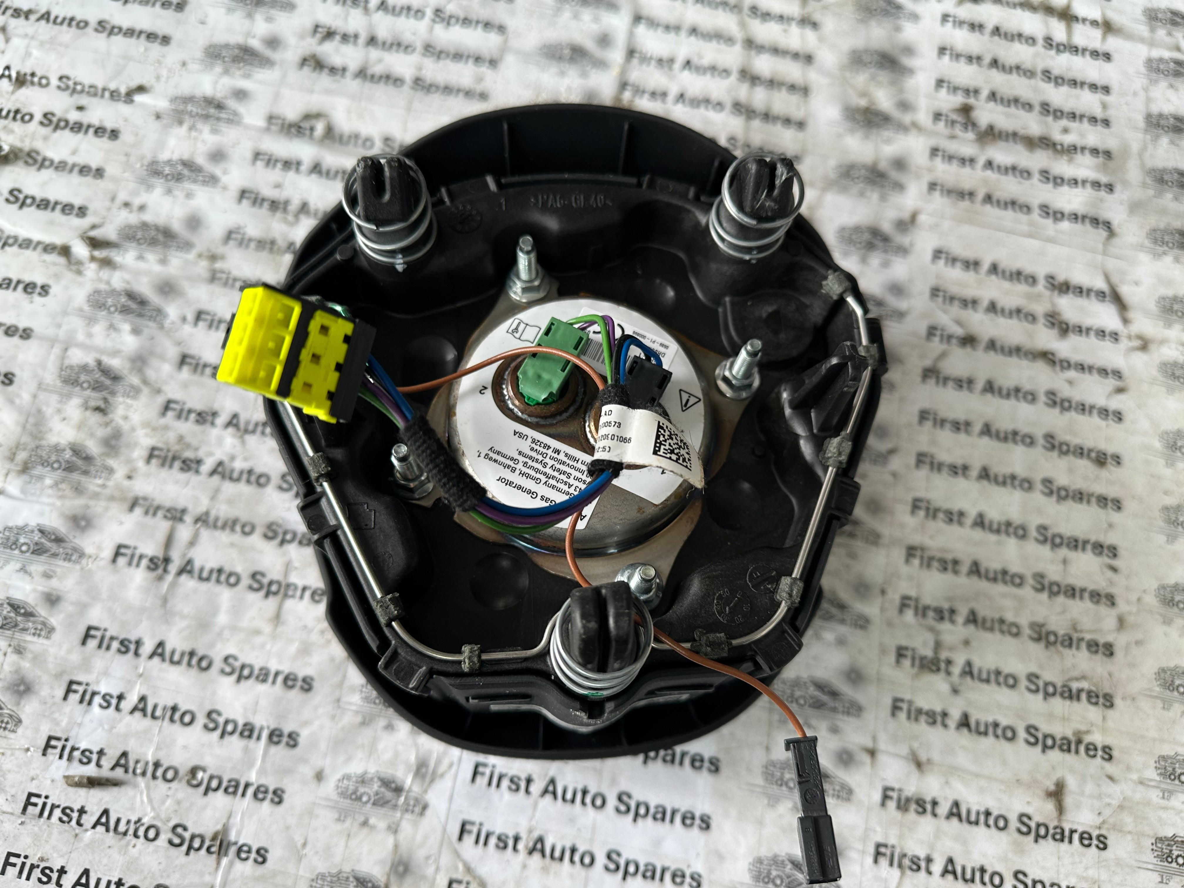 BMW X1 F48 X2  Driver’s Steering Wheel Aiirbag (33687754103)