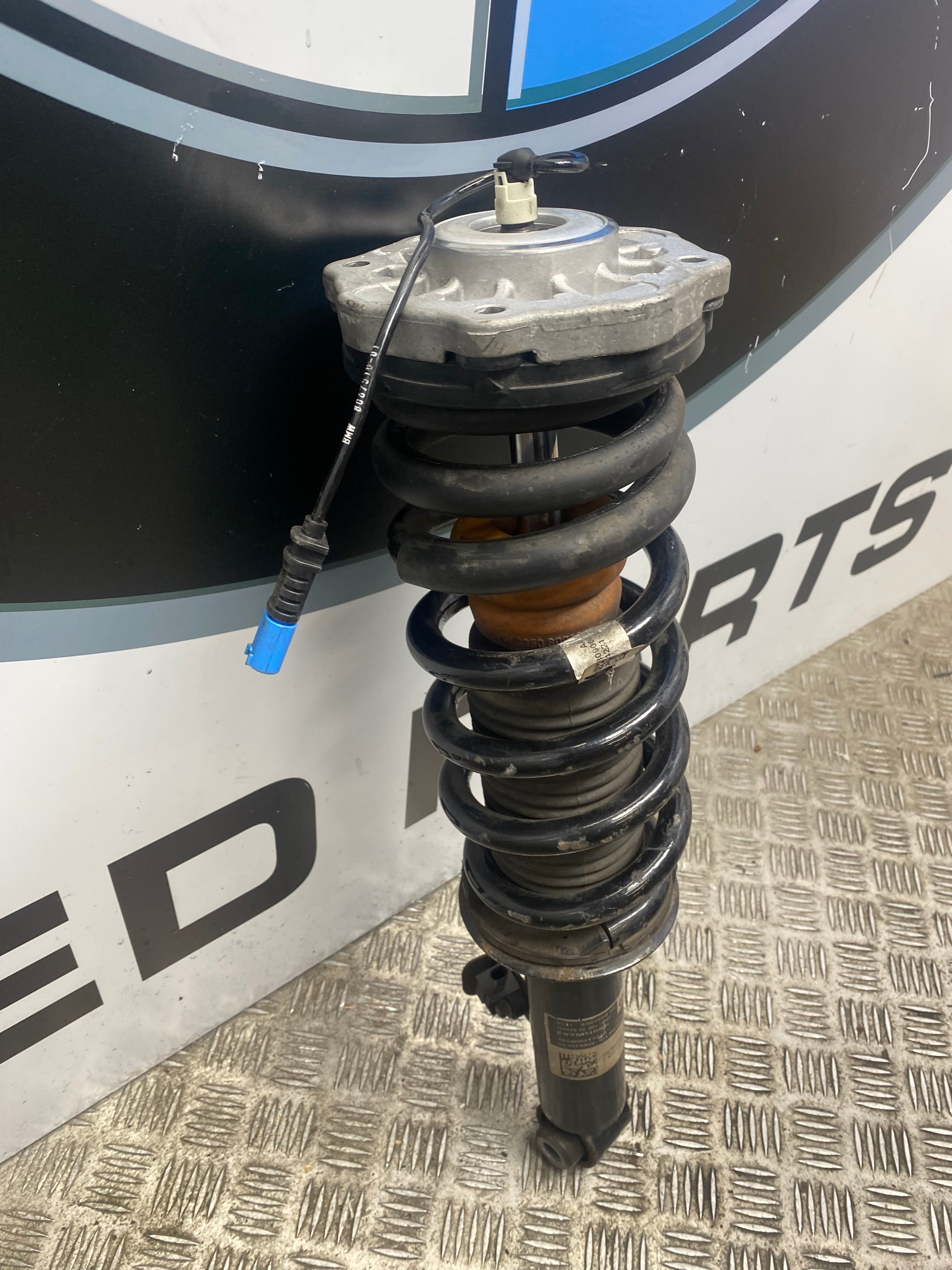 BMW X3M F97 Rear Right Shock Absorber 3.0 Petrol 2019–2021 (8067508)