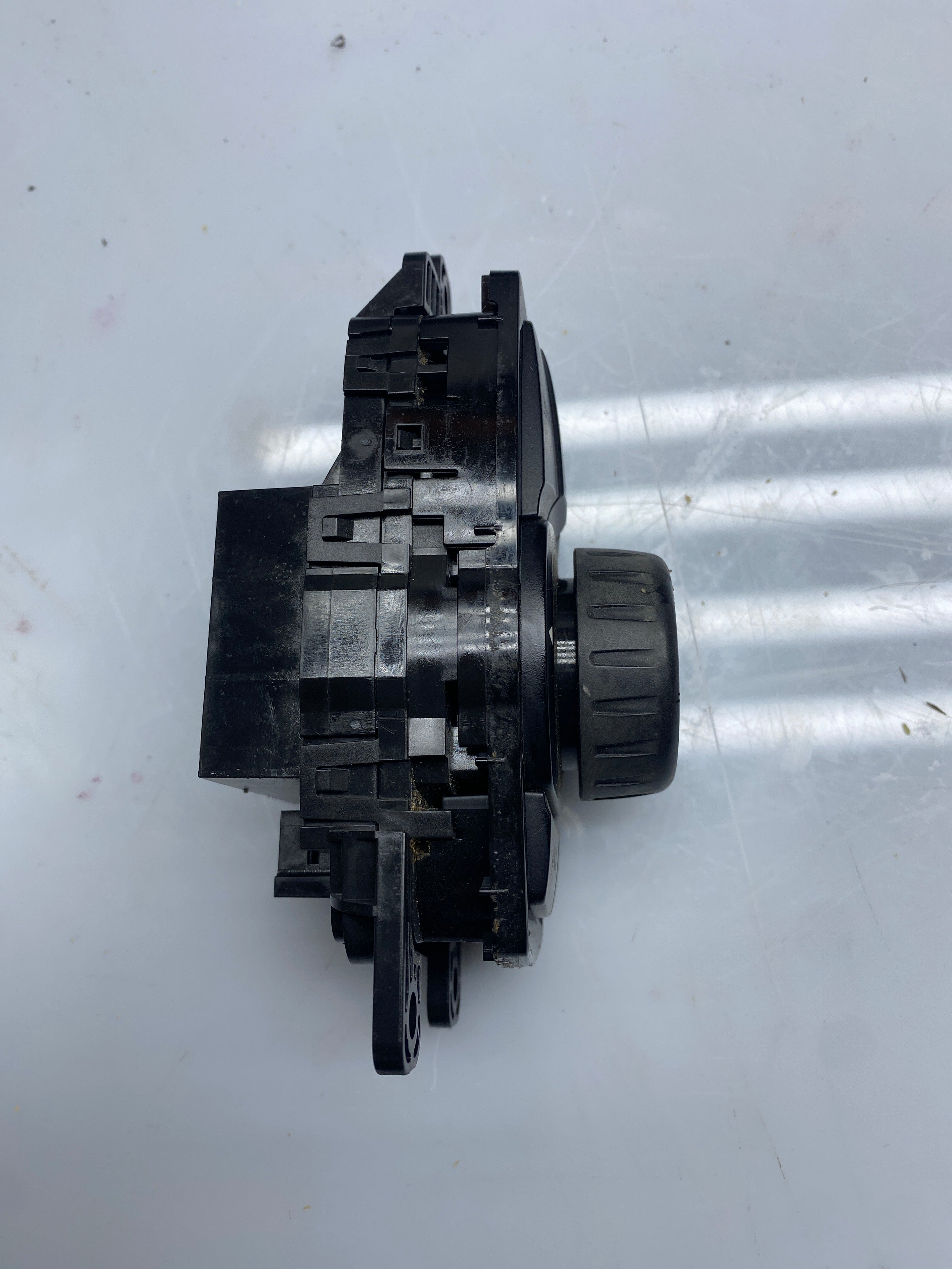 BMW 1 Series F20/F21 iDrive Controller – 2012–2017 (033623201)