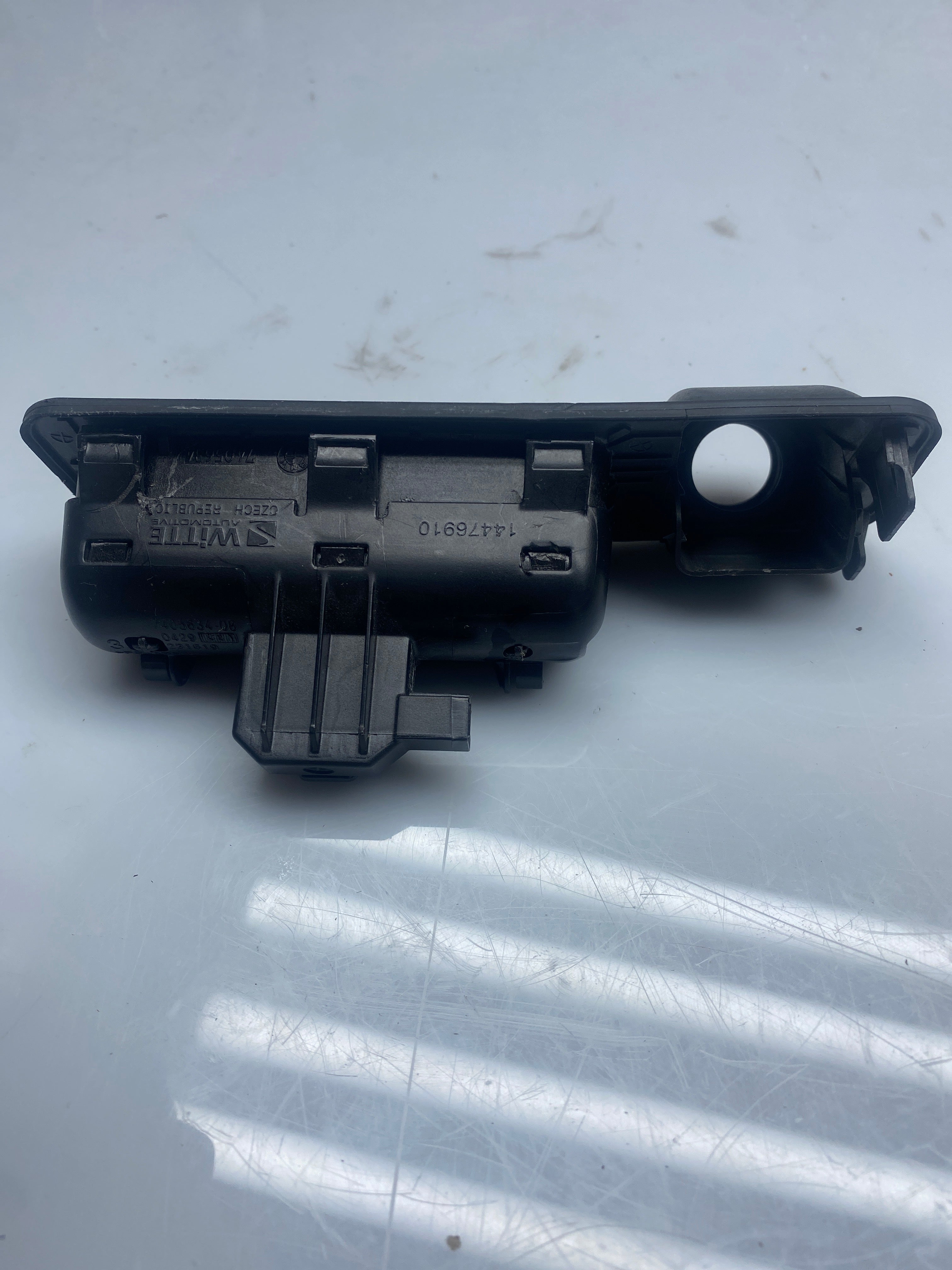 BMW 3 Series G20 G21 Tailgate Release Control Switch Handle 2019–2023 (7405634)