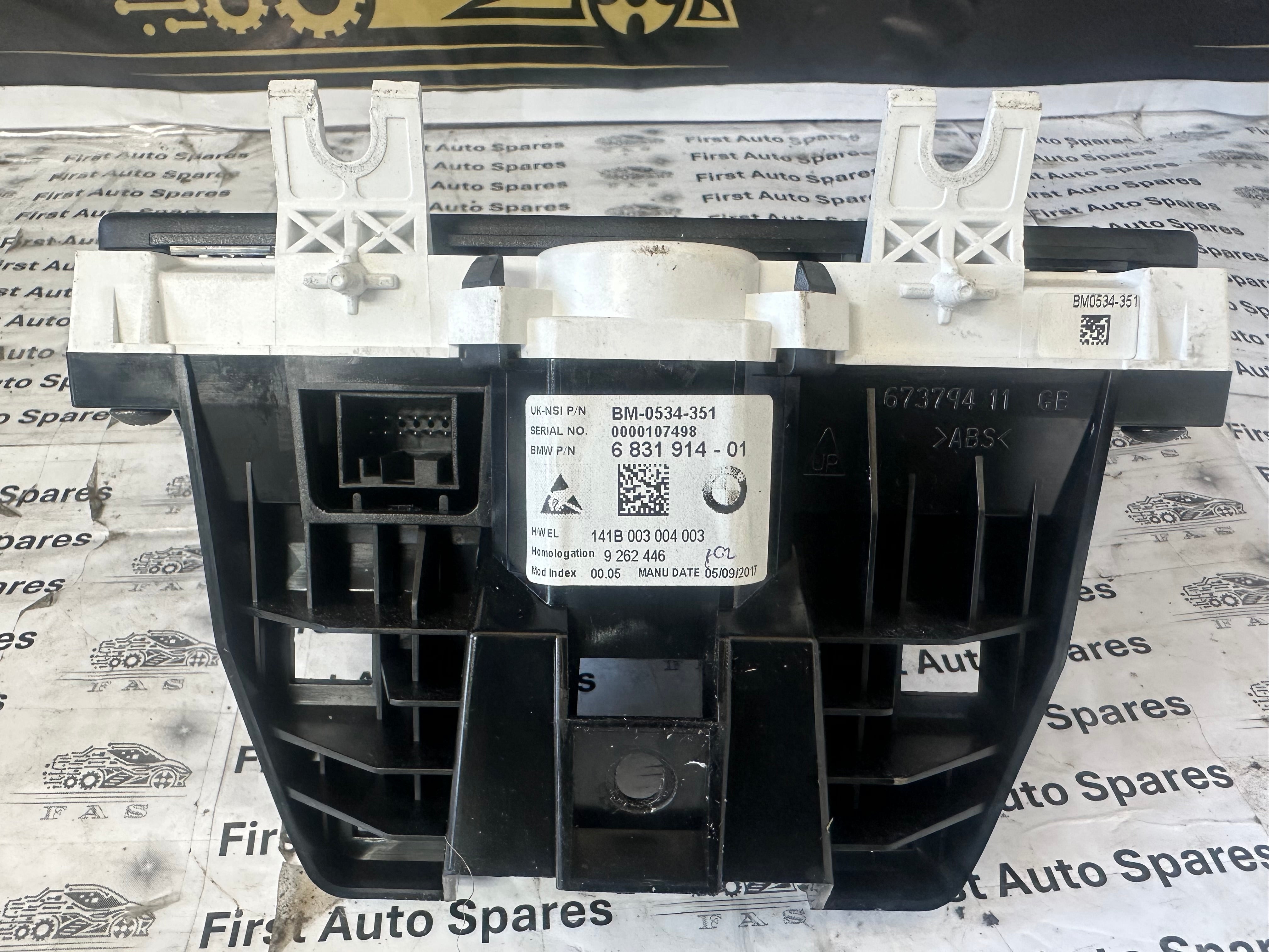 BMW i3 I01 2016 Instrument Combination (6831914-01)