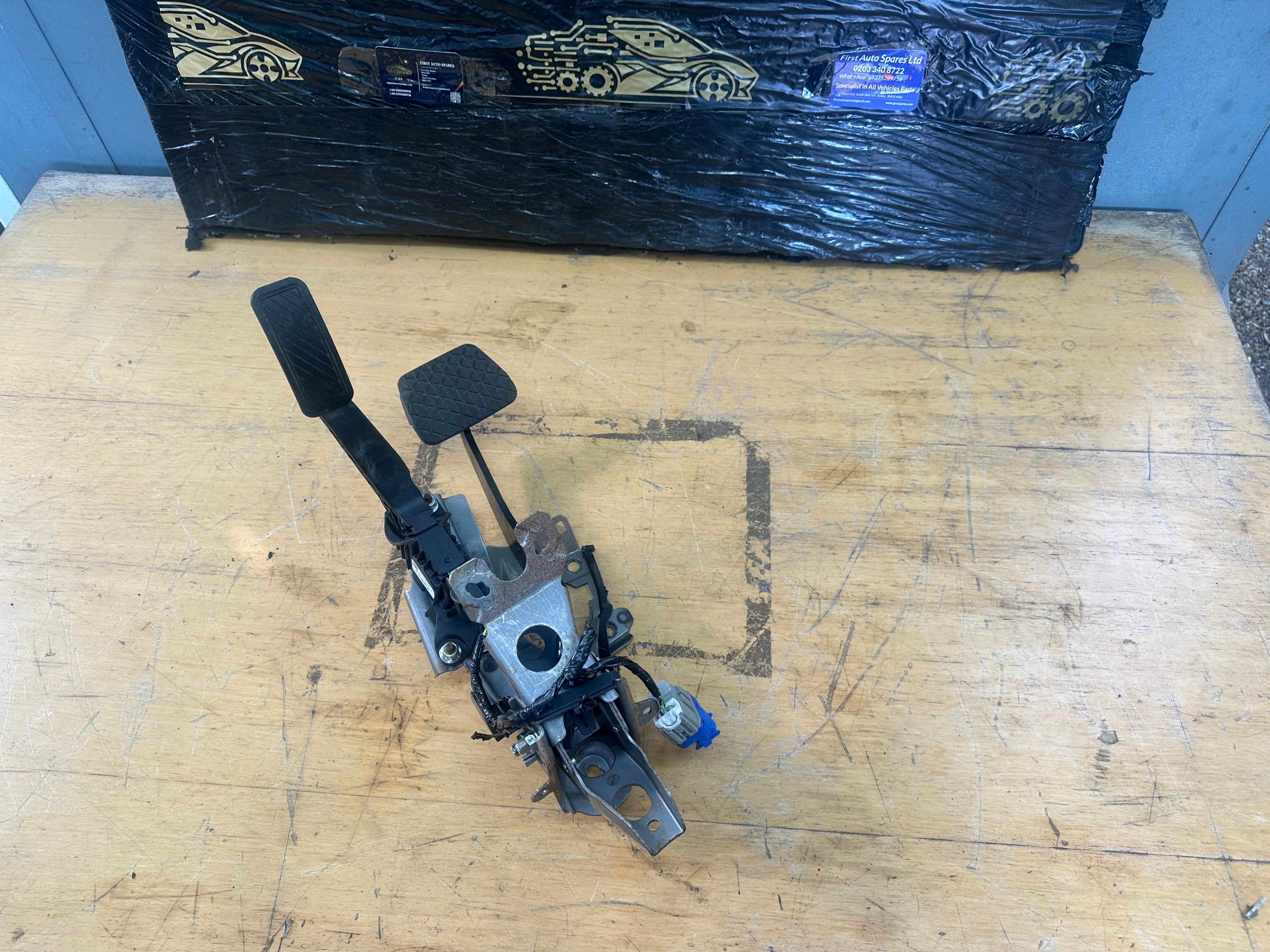 Ford Fiesta 2023 Accelerator & Brake Pedal (H1BC-9F836-A1E)