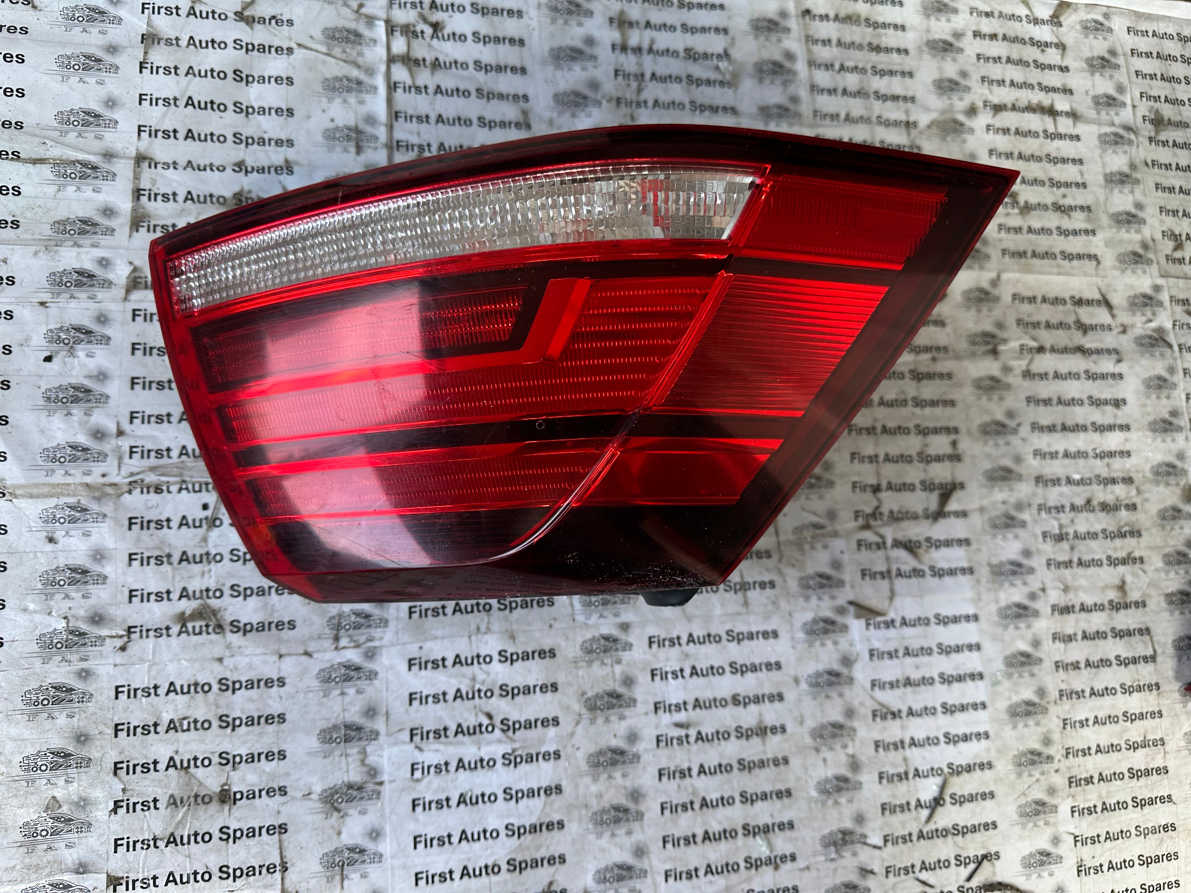 Volkswagen Golf MK7.5 Left Outer Passenger Tail Light (5G0945095Q)