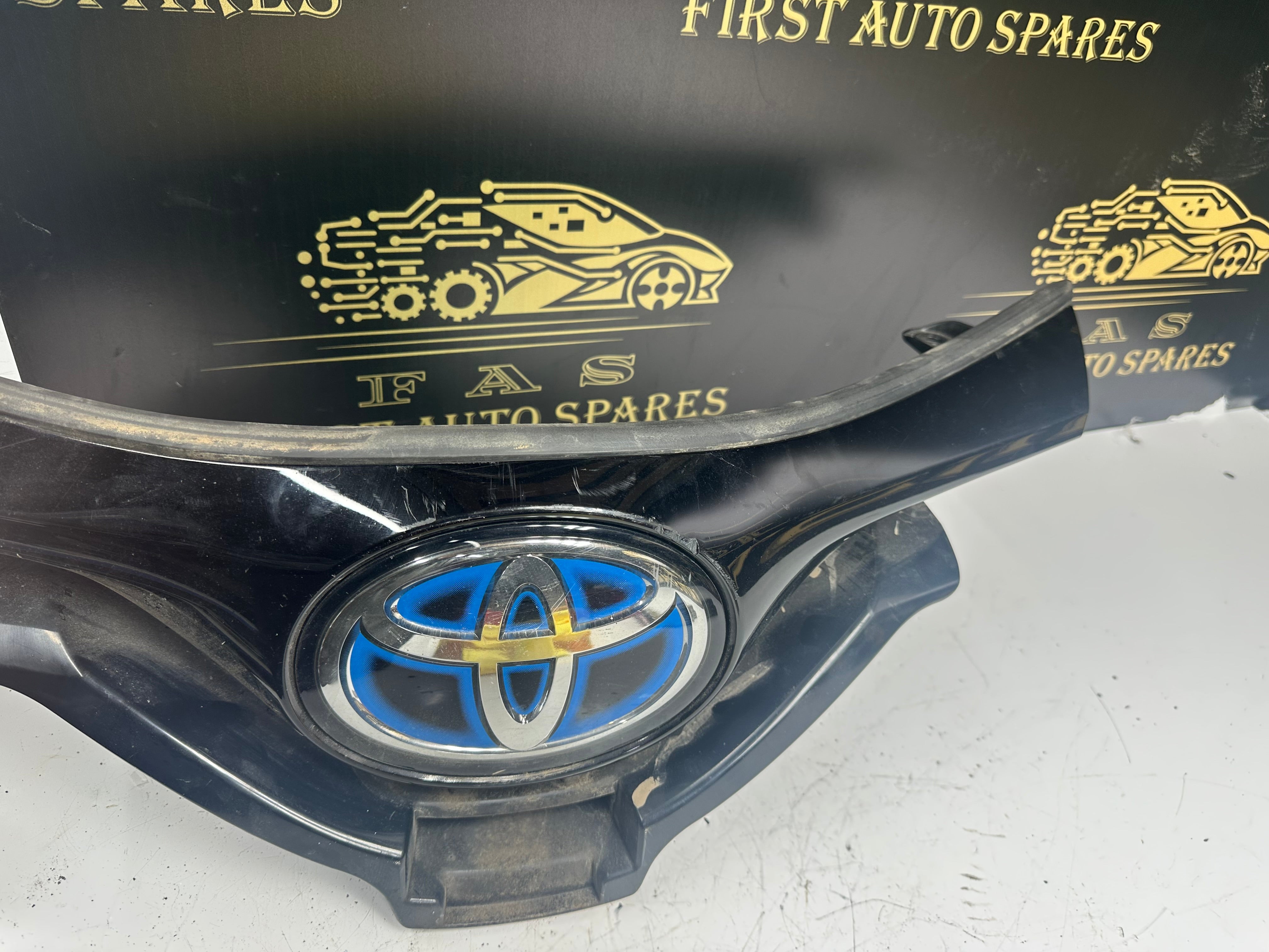 Toyota C-HR Grille with Emblem & Front Radar Distance Sensor (88215-F4010)
