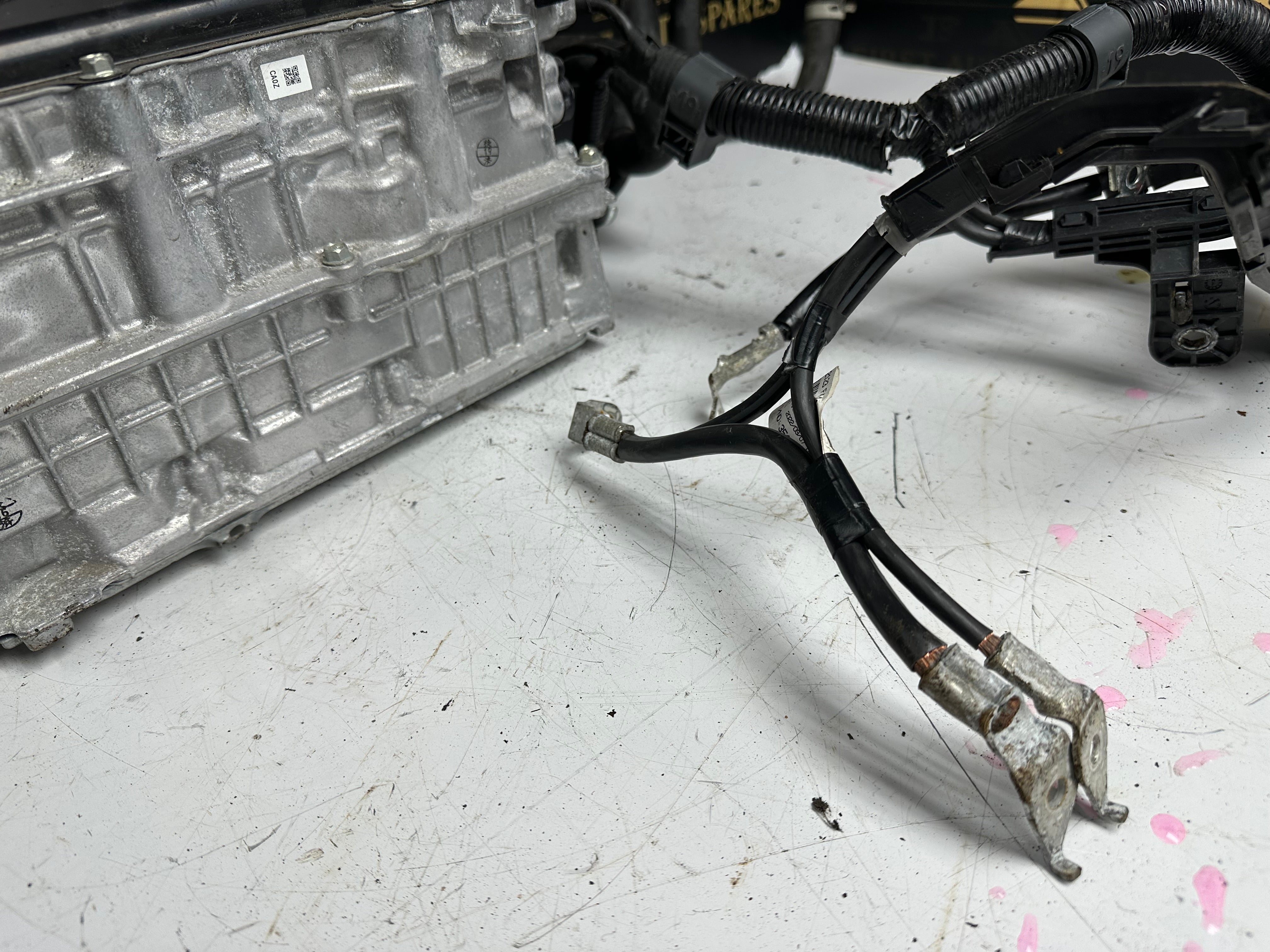 Toyota Corolla Hybrid Inverter Assy with Converter (G9200-47331) (22JTED4733122J120220)