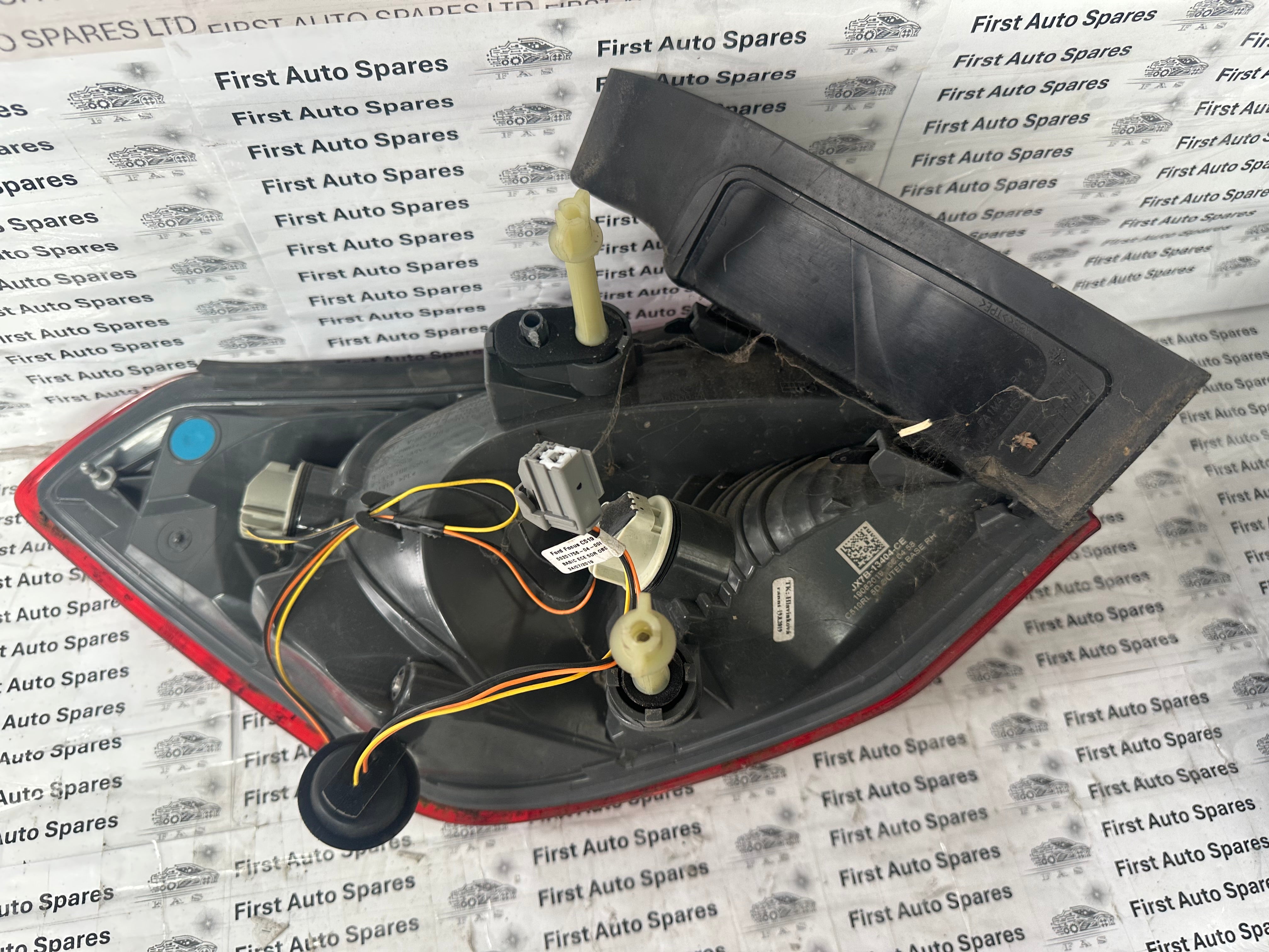Ford Focus 2020 Right Rear Taillight (JX7B-13404-CE)