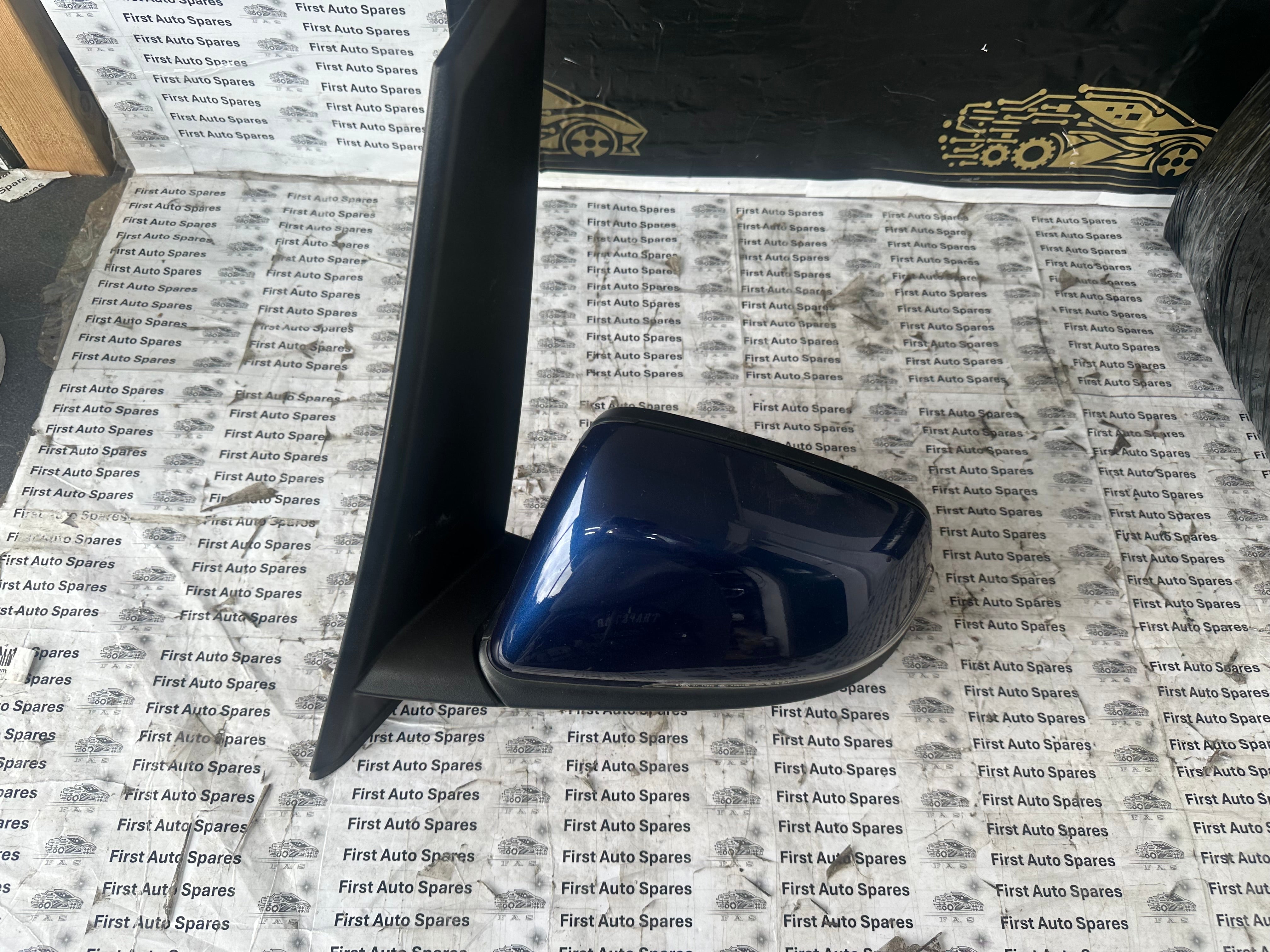 BMW 2 Series F46 2014–2021 Left Side Wing Mirror 5-Pin Plug C10 (233656065)
