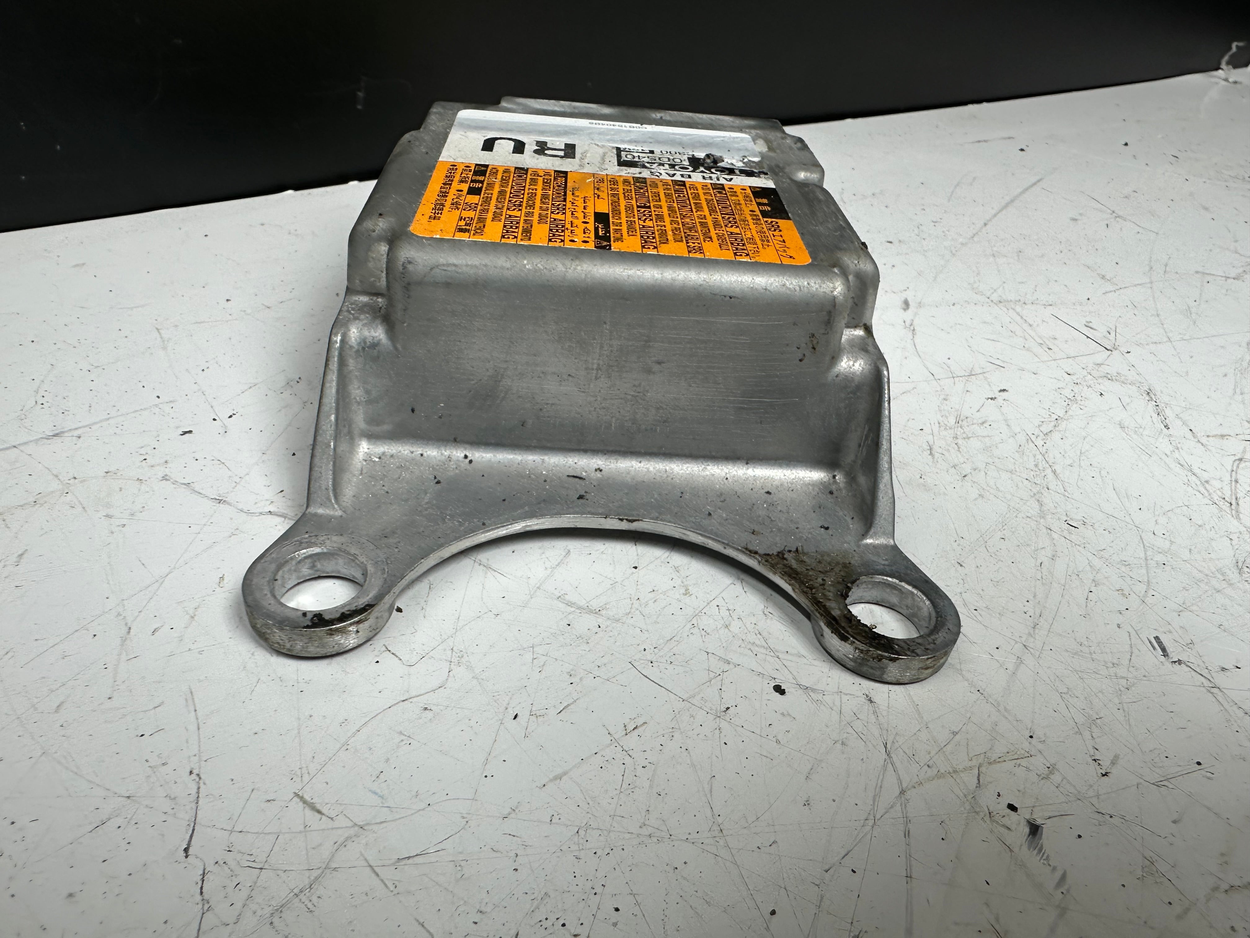 Toyota Yaris RU Airbag Restraint Control Module (231000-6300)