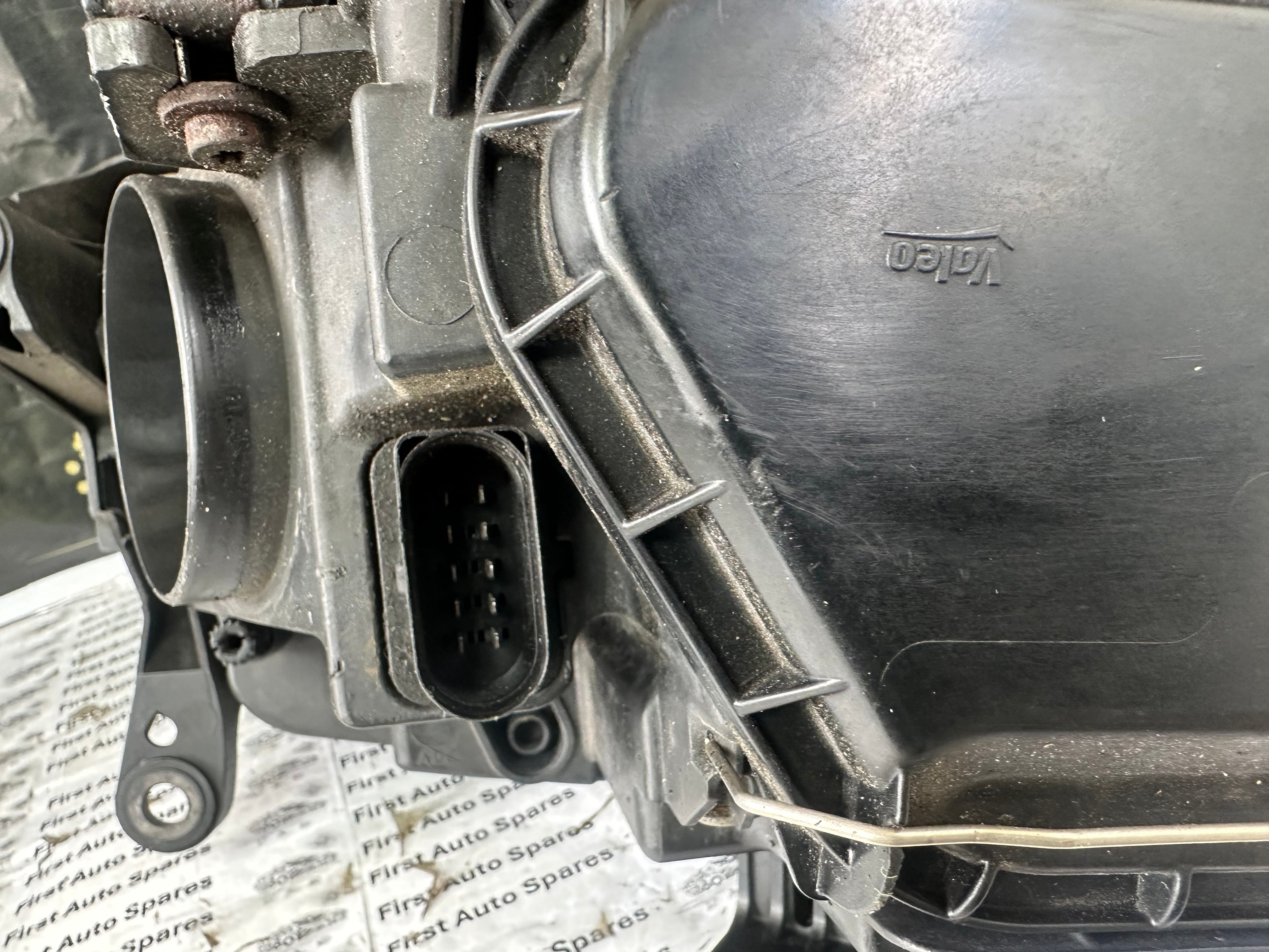 Audi A5 2010 Left Headlight with Bracket (8T0941003AB) (2001812)