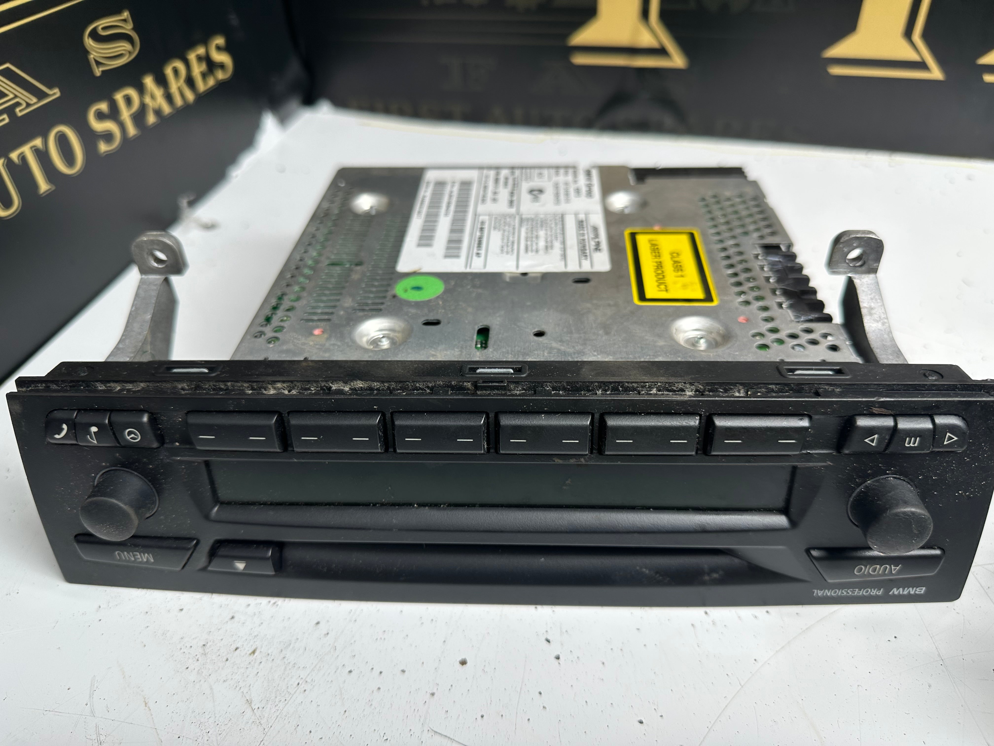 BMW E90 Radio Professional CD73 Player (65126983018)
(65.12-6 983 018)