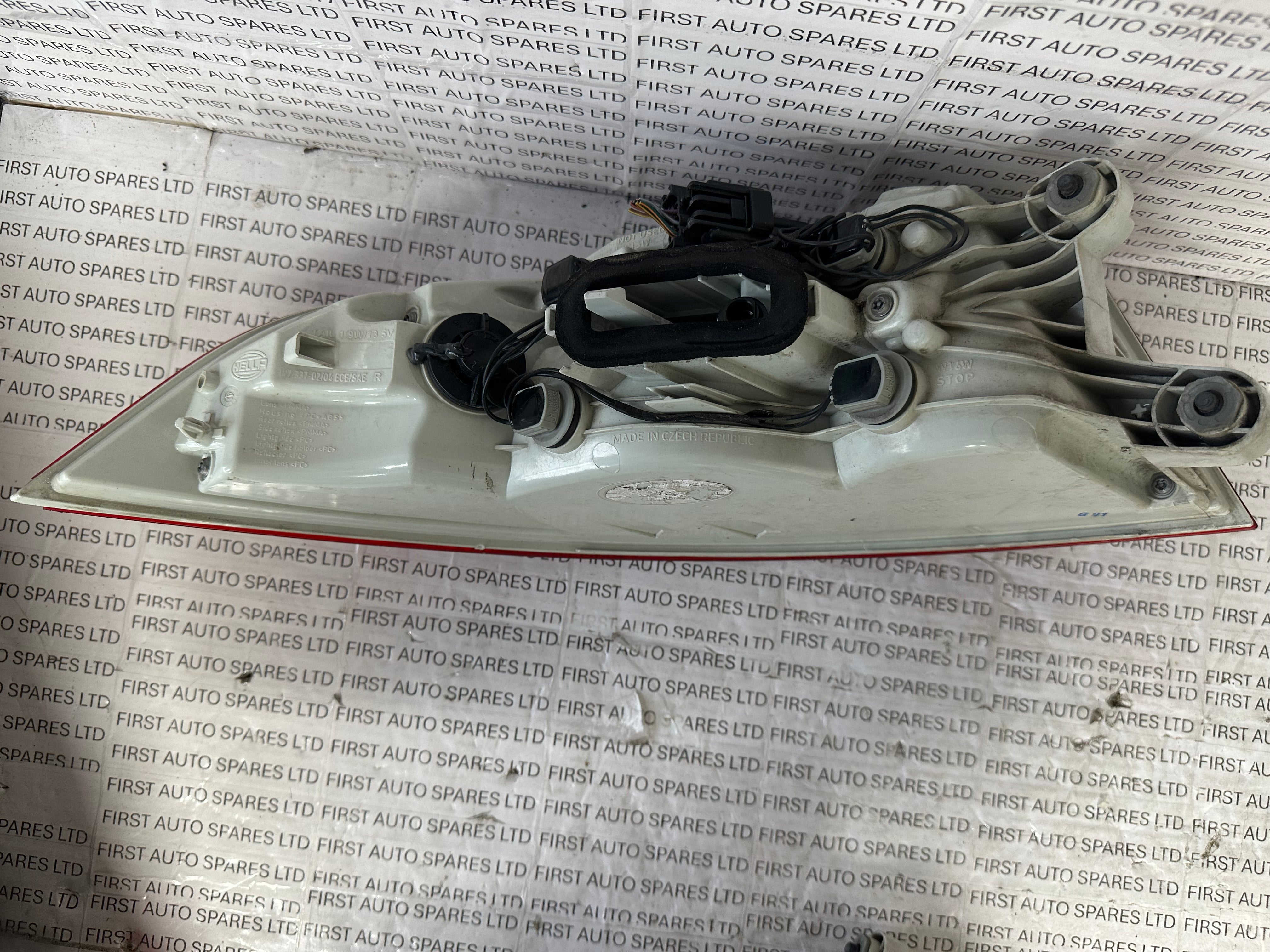 Jaguar XE 2018 MK1 Saloon Right Taillight Outer (197.337-02/04)