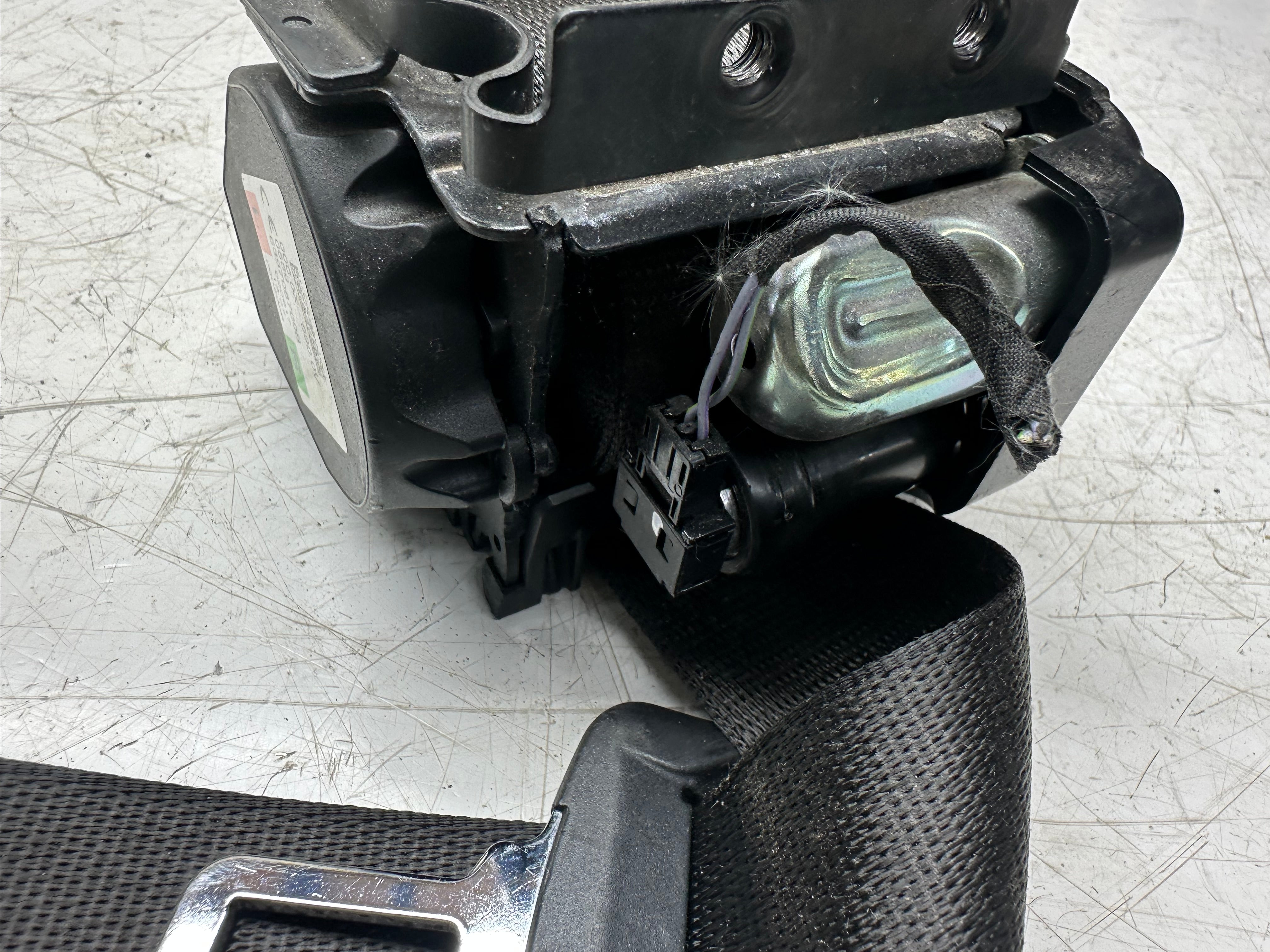 BMW 5 Series 2019 Seat Belt Rear Left Or Right (639708700B)