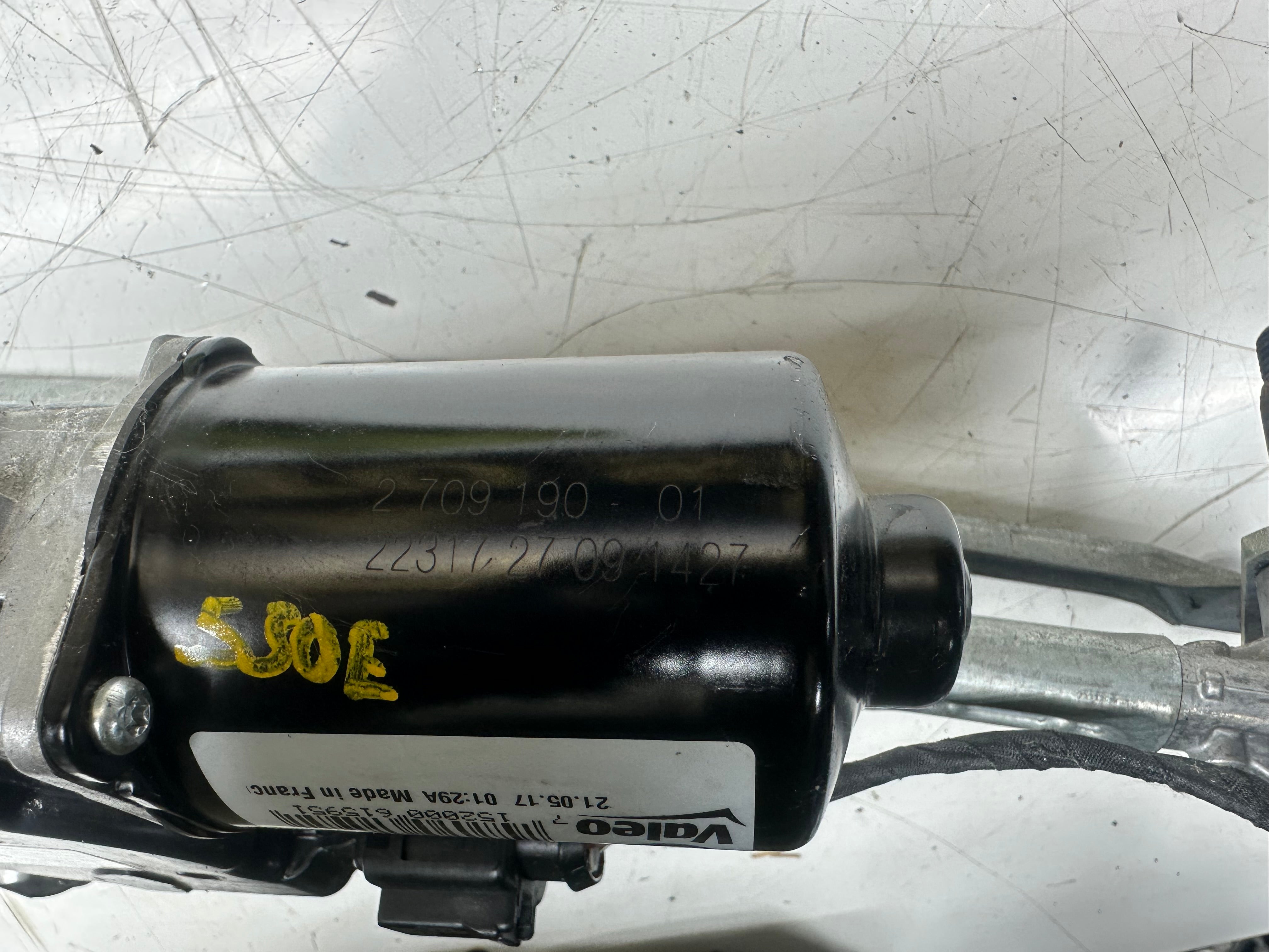 BMW 5 Series G30 G31 Front Wiper Motor (W000061595) (W000061430)