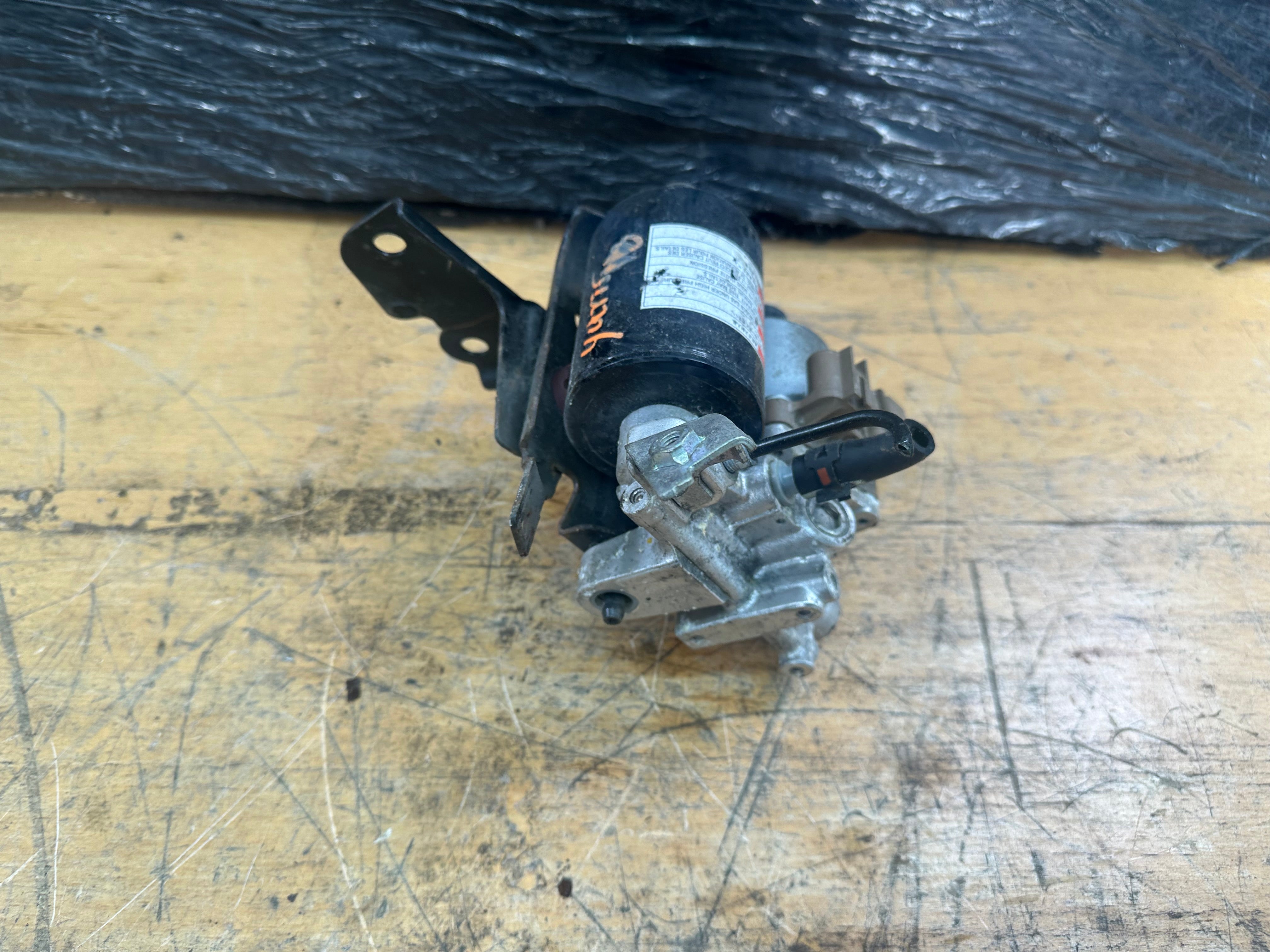 Toyota Yaris 2018 / Prius / Auris / Lexus ABS Pump Brake Booster (47070-12010)