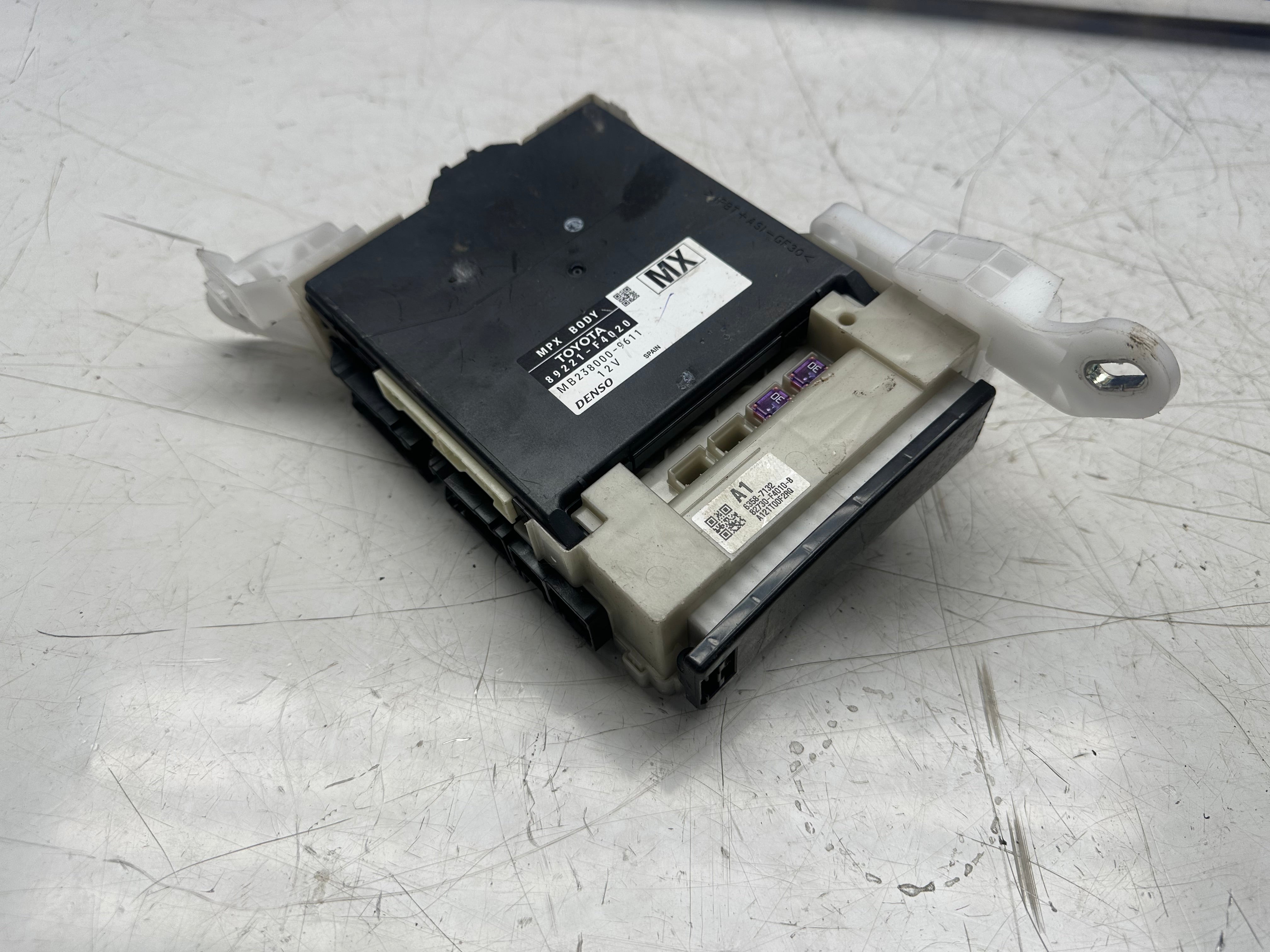 Toyota C-HR 2016–2019 Body Control Module 1.8 Hybrid (89221F4020)