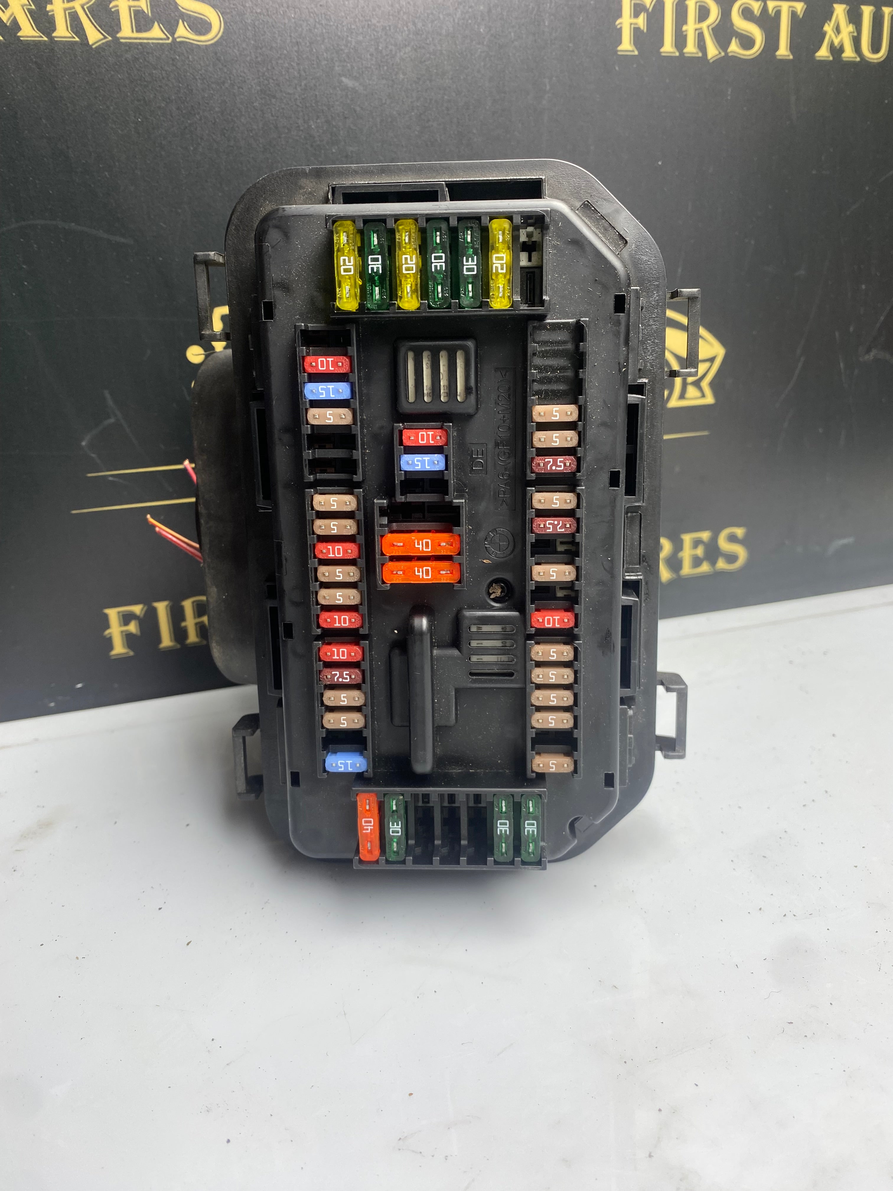 BMW 1/2/3/4 Series F20 F21 F22 F23 F30 F31 F32 F33 F36 Fuse Box 2016 (9224872)