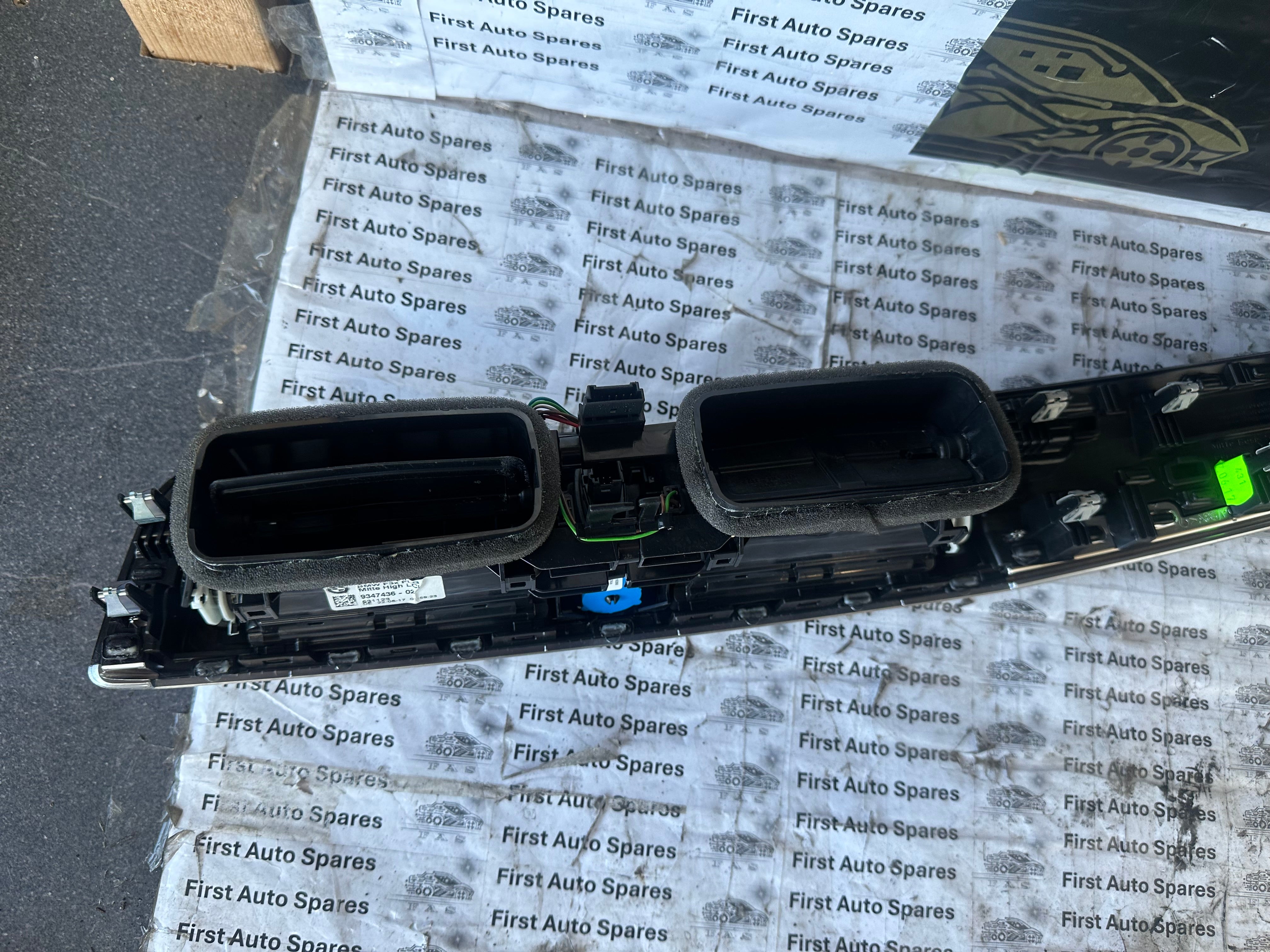 BMW 2 Series 220i M Sport Centre Dash Trim 2013–2021 (9347436) (9396301)