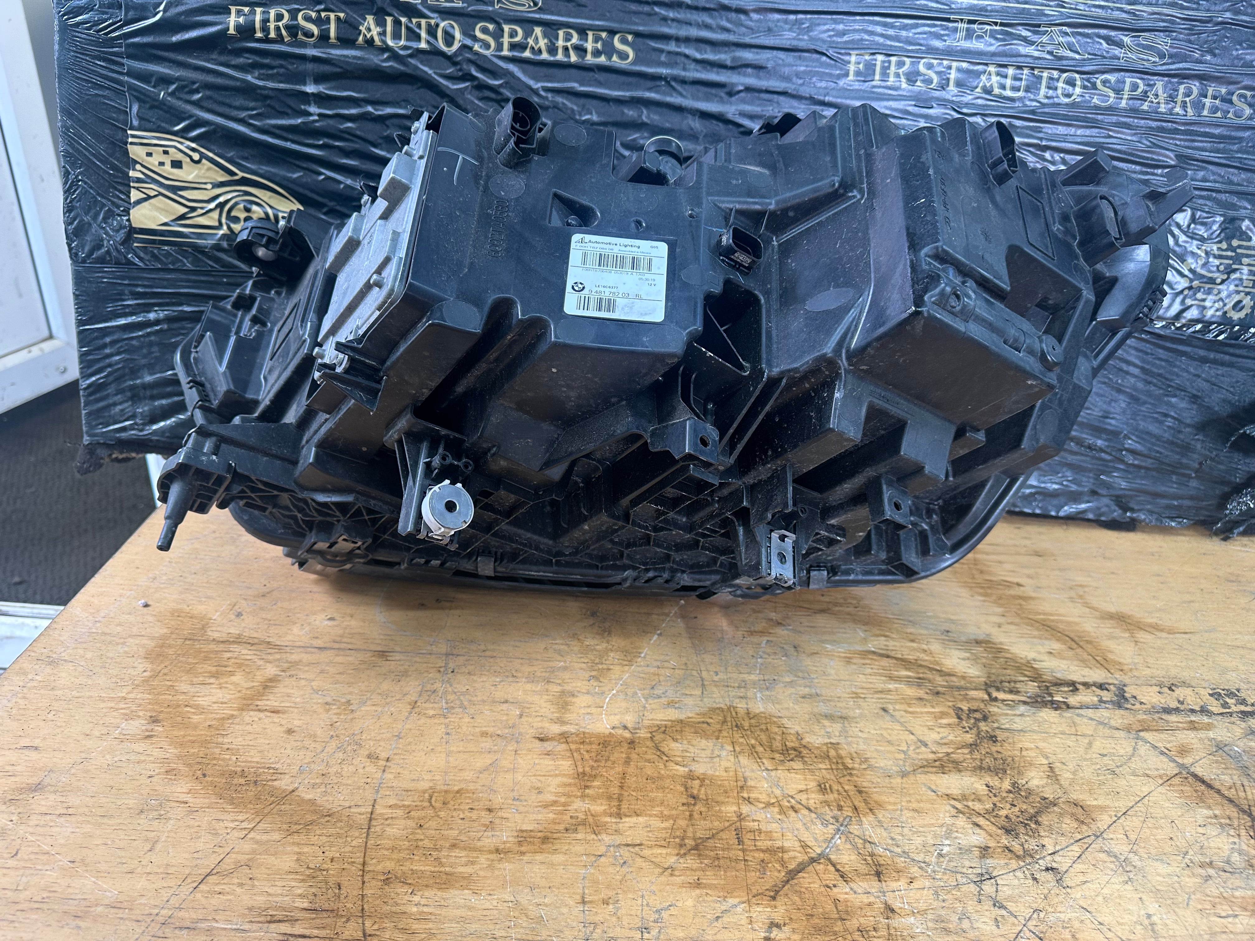 BMW X5 X6 G05 G06 Complete LED Driver’s Right Headlight (9481782 03) (9481782)