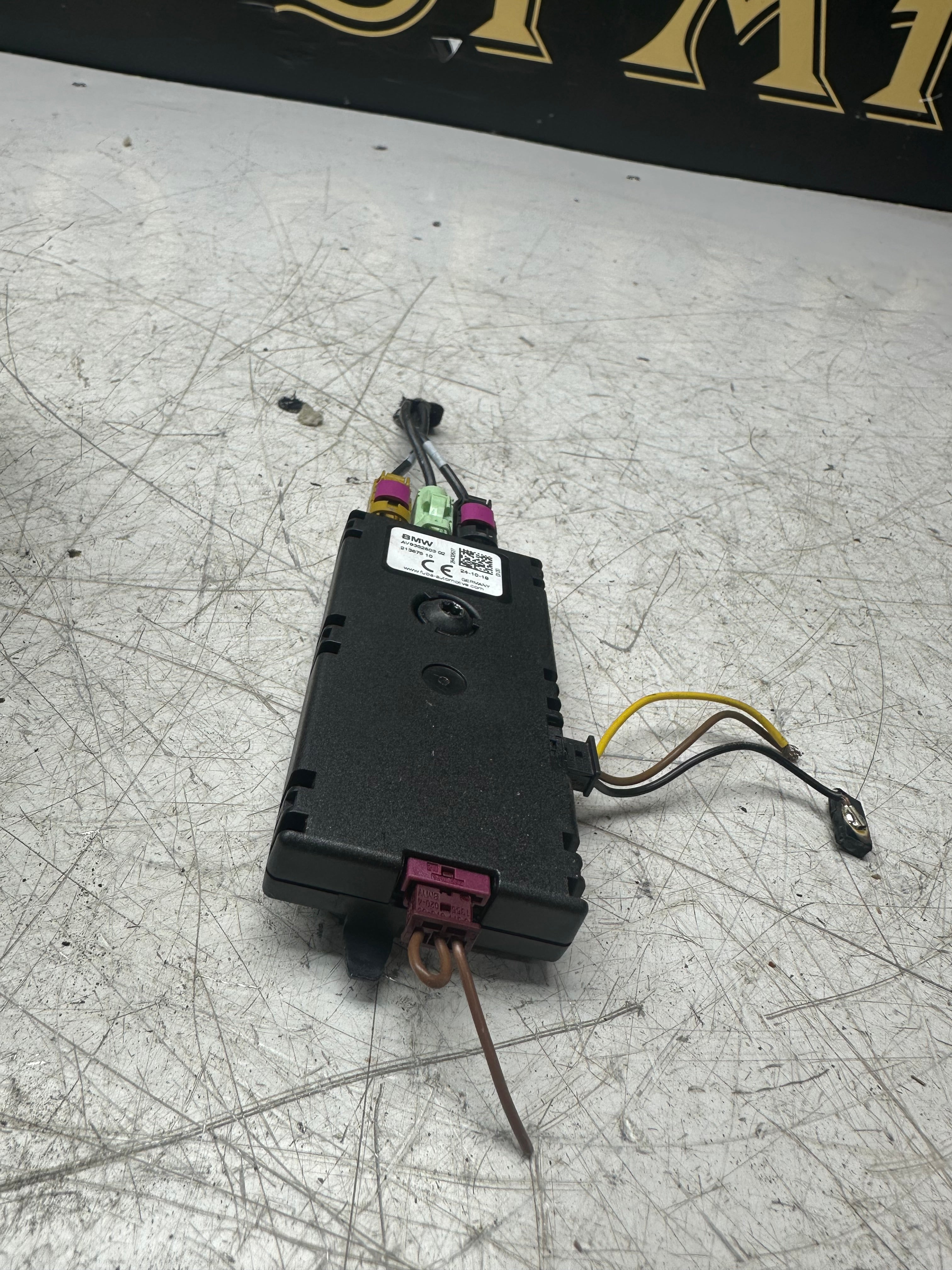 BMW 2 Series Gran Tourer F46 Radio Antenna Amplifier 9352603-02