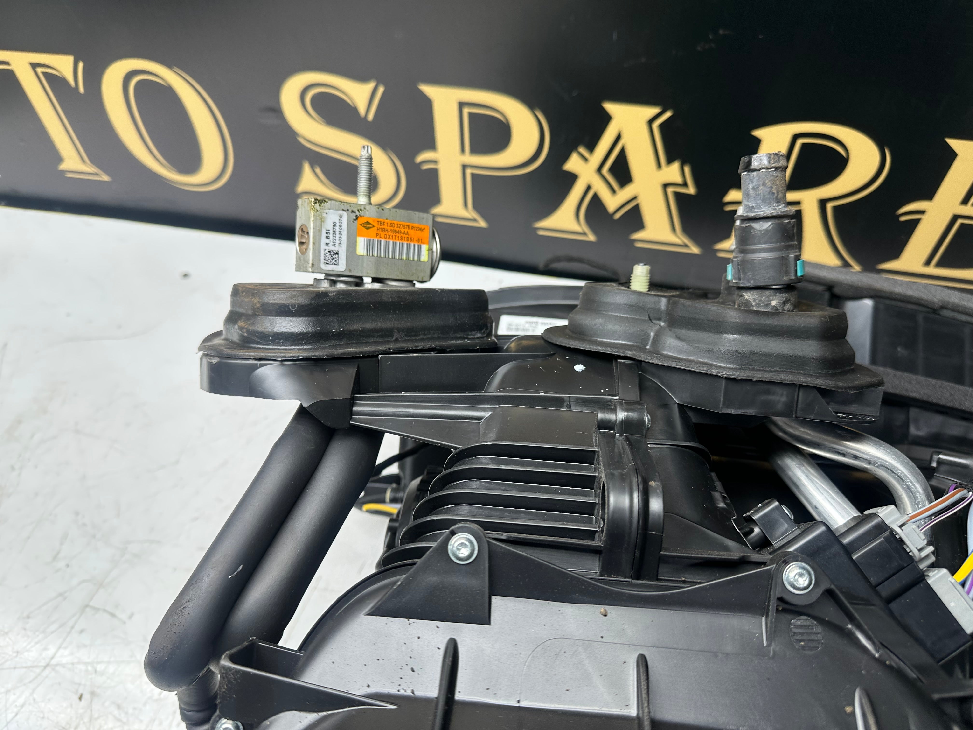 Ford 2021 Heater Matrix / Radiator / Core With A/C (H1BH-19B555-DG)