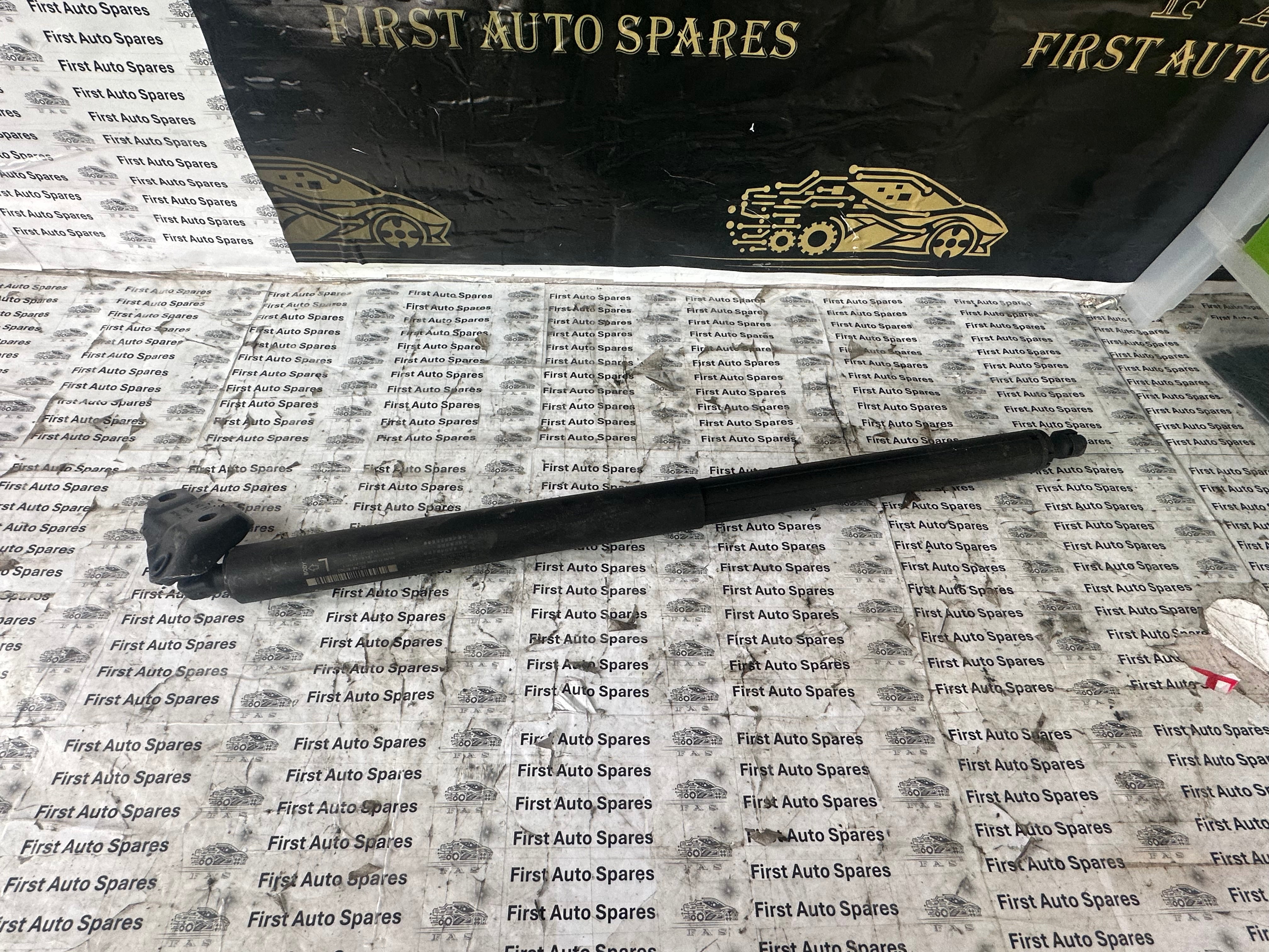 BMW X1 F48 Left Passenger Tailgate Powerlift Electric Strut (7350839)